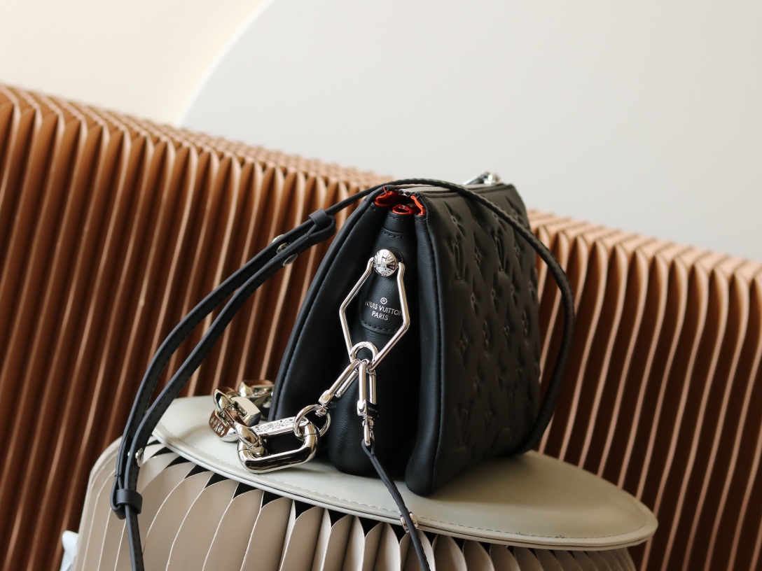 Louis Vuitton Coussin BB Shoulder Bag M23078 - Image 2