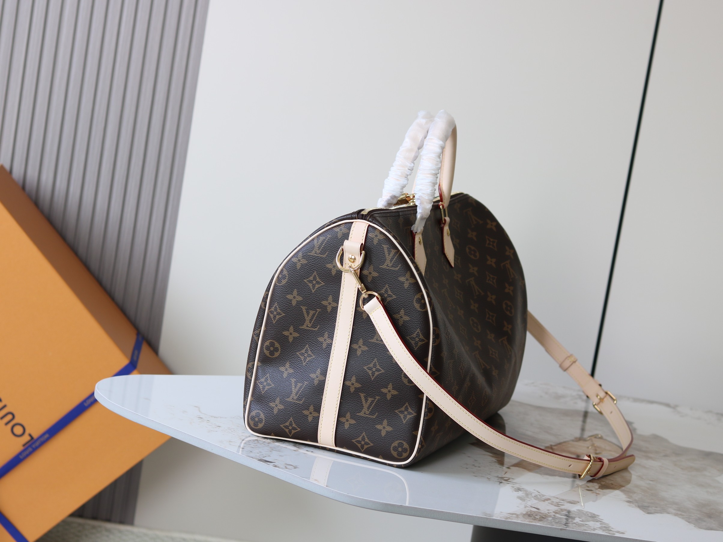 Louis Vuitton Speedy Bandouliere 40 Handbag - Image 2