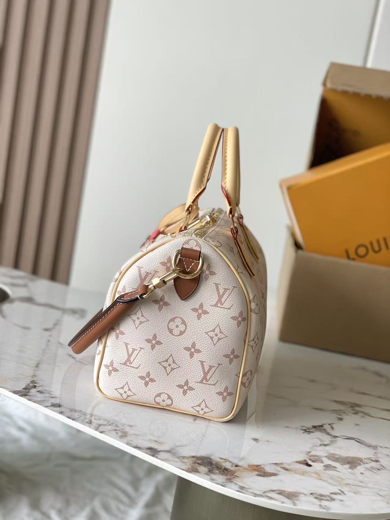 Louis Vuitton Speedy Bandoulière 25 Handbag - Image 2