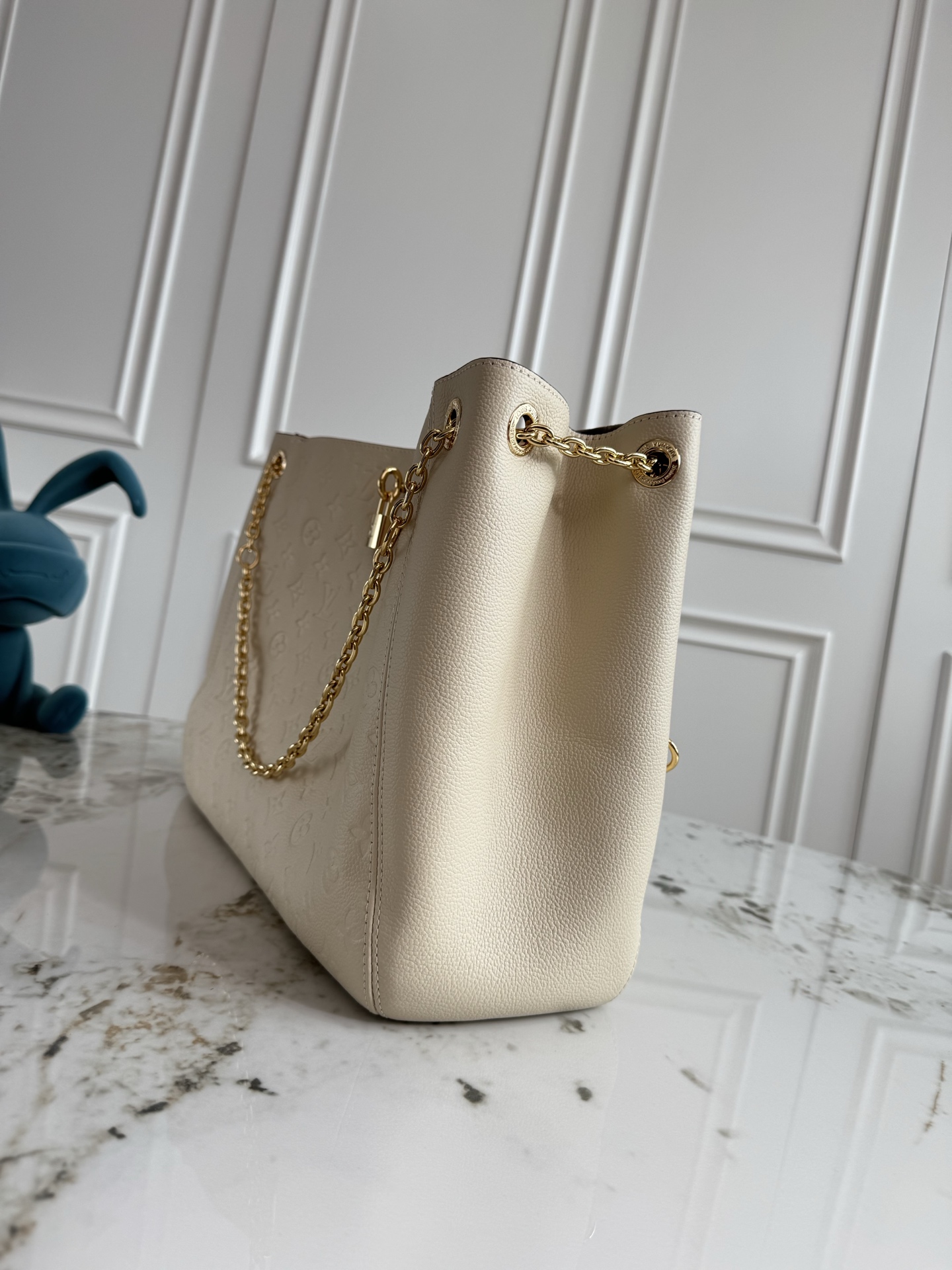 Louis Vuitton Anytime Small Handbag - Image 2