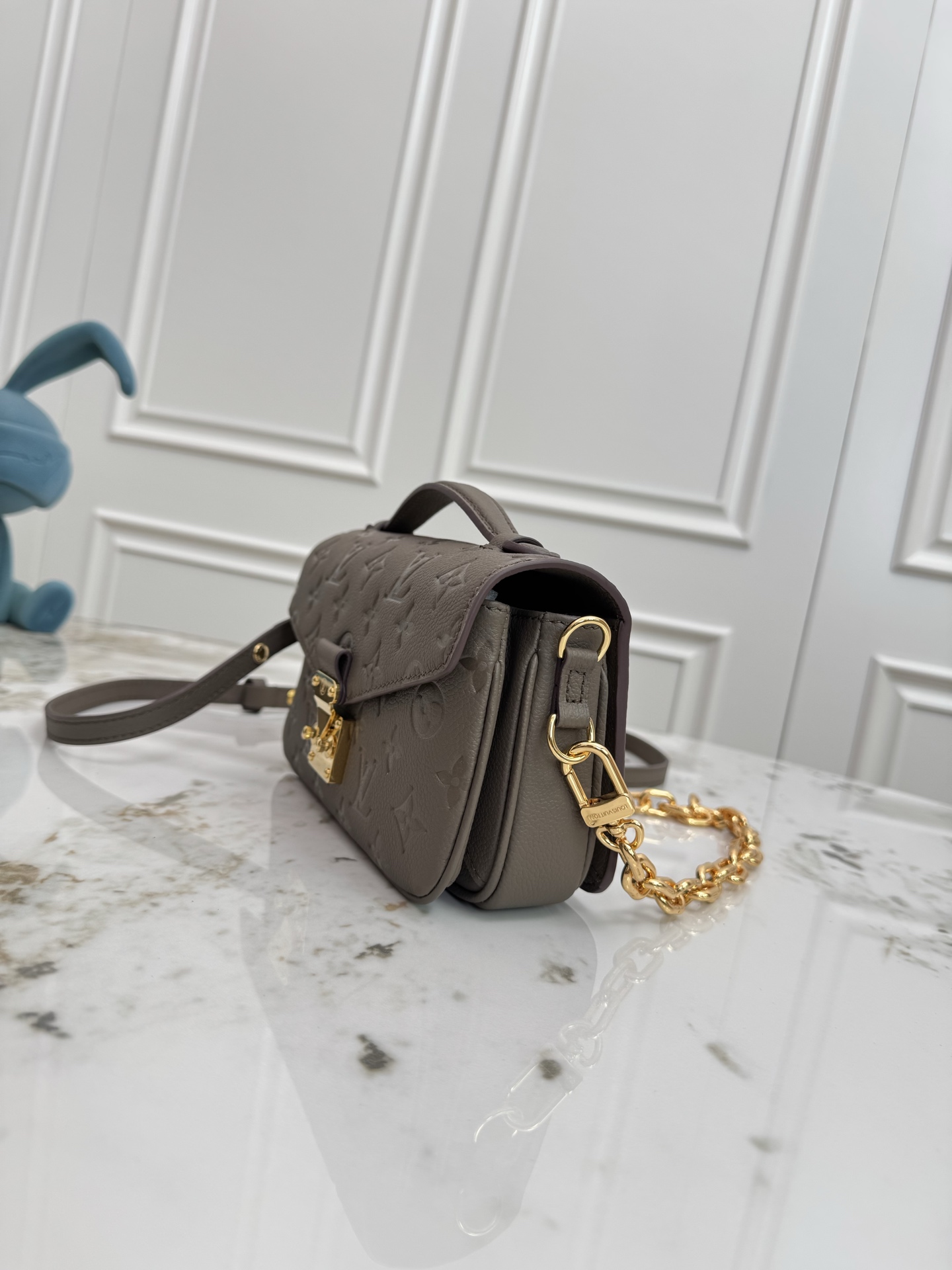 Louis Vuitton Pochette Métis East West Shoulder Bag in Smoke Monogram Empreinte Leather - Image 2