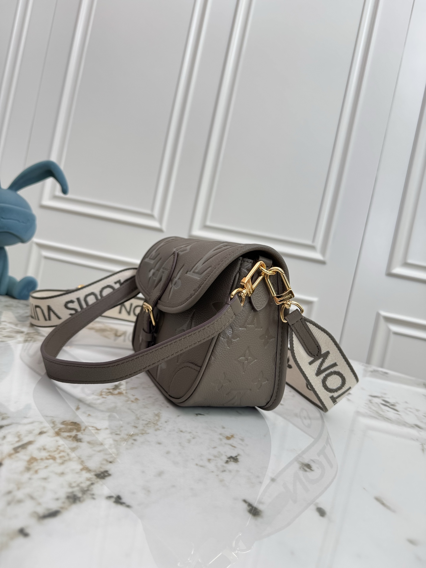Louis Vuitton Diane Monogram Empreinte Leather Crossbody Bag - Image 2