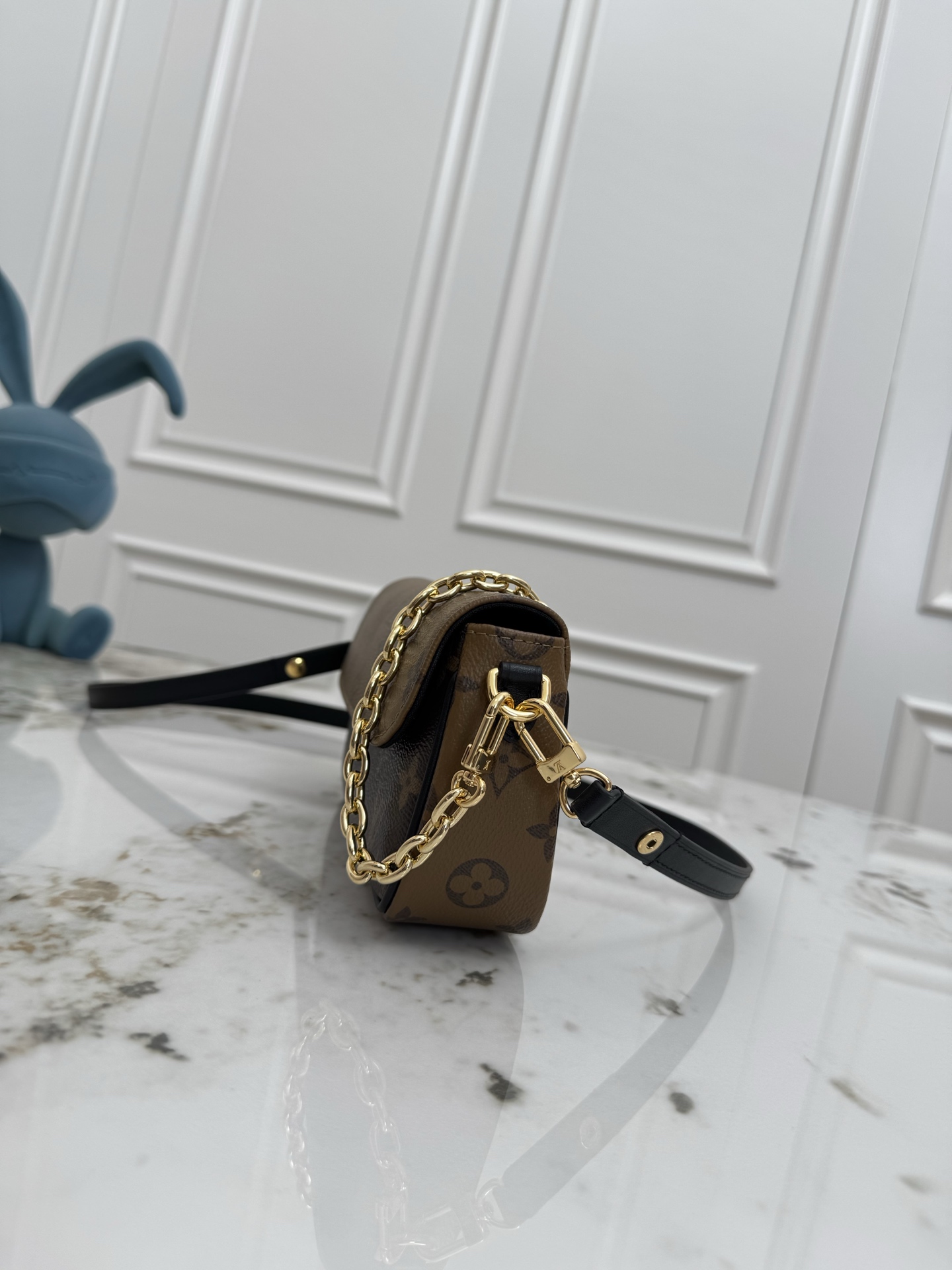 Louis Vuitton Wallet on Chain Ivy in Monogram Empreinte Leather - Image 2