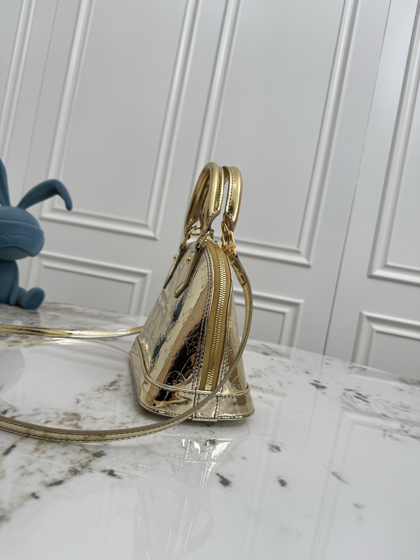 Louis Vuitton Alma BB Handbag - Image 2