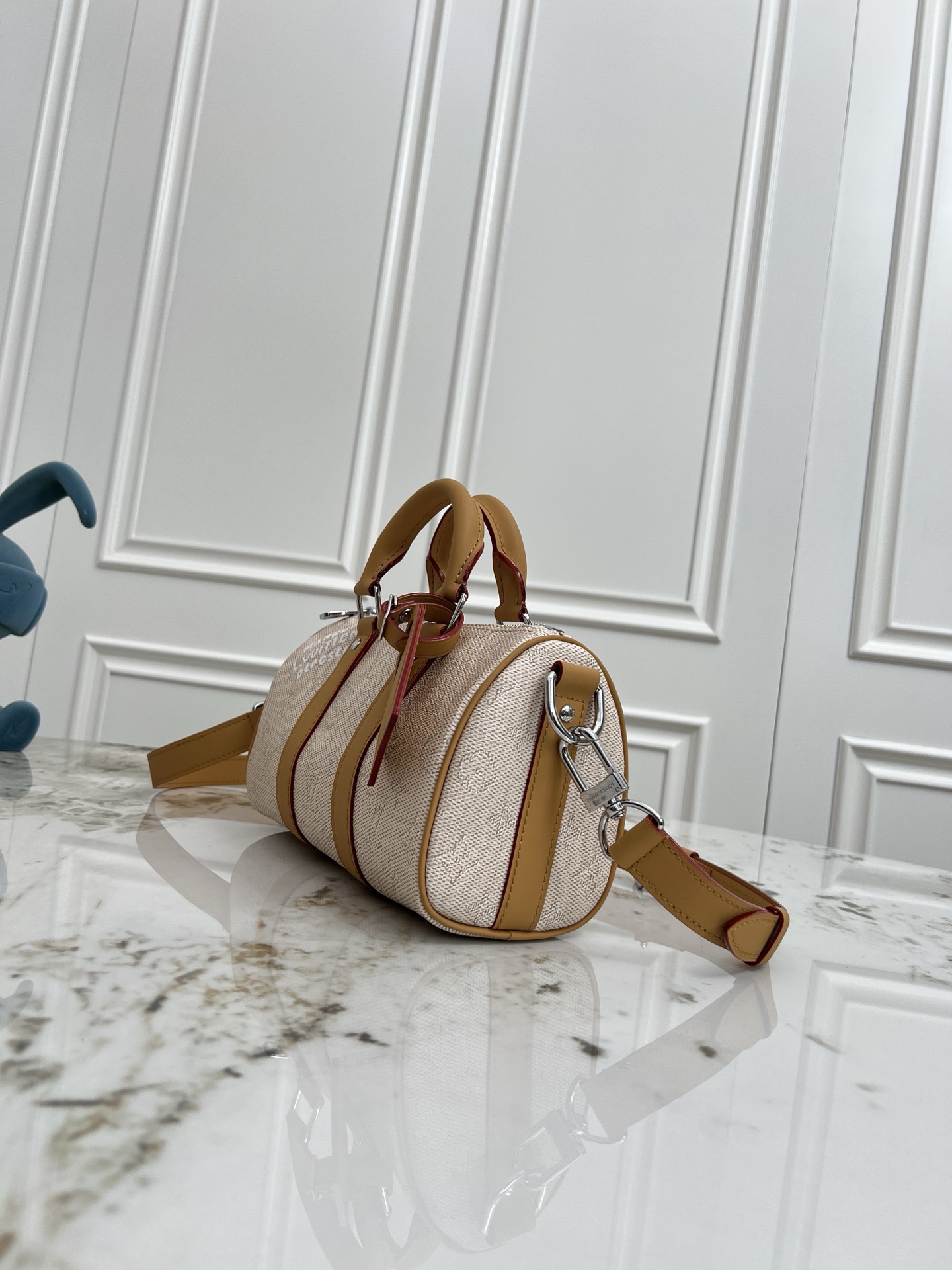 Louis Vuitton Keepall Bandouliere 25 Monogram Surfin Canvas Shoulder Bag - Image 2