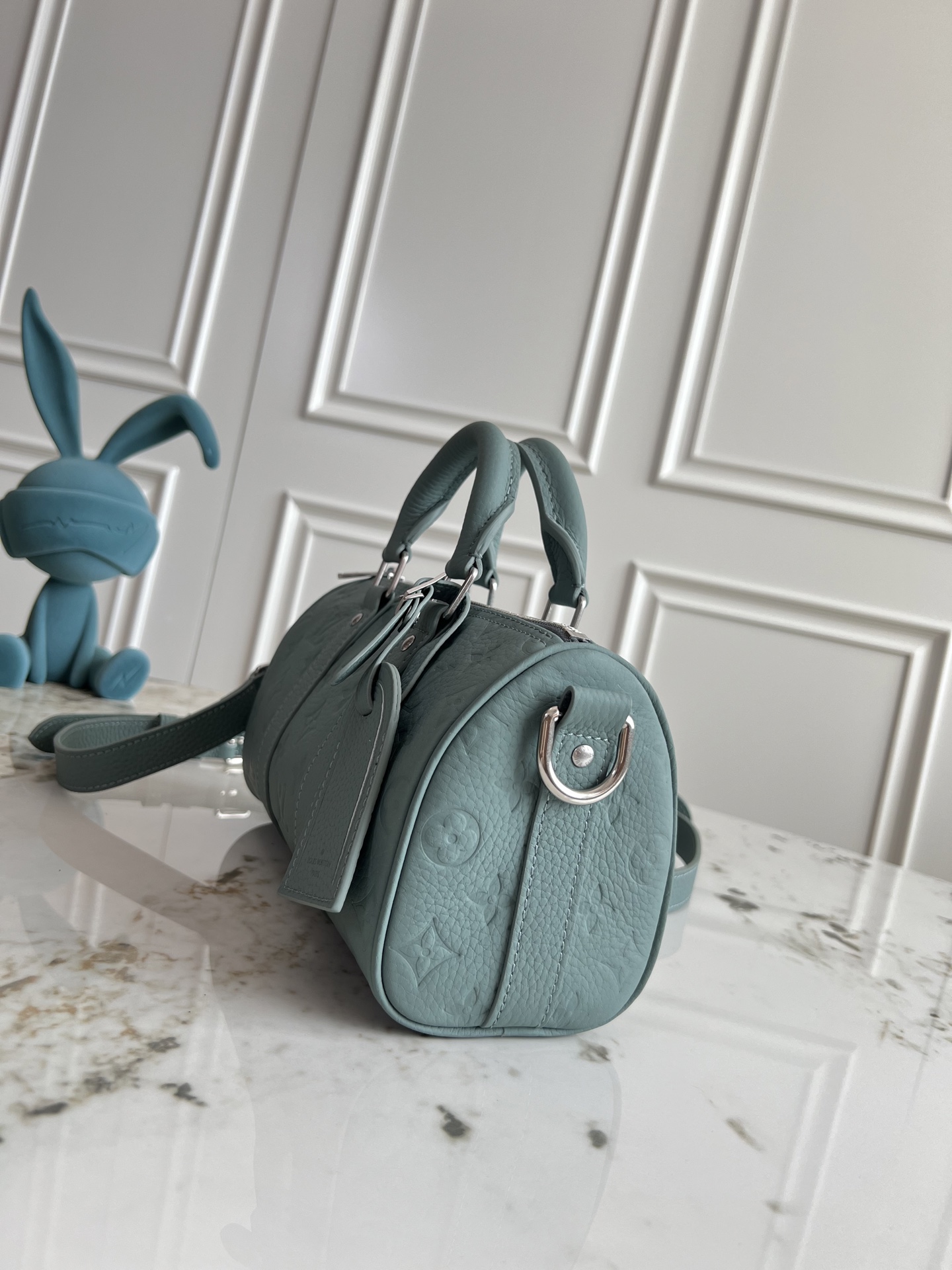 Louis Vuitton Keepall Bandoulière 25 M13866 Taurillon Leather Travel Bag - Image 2