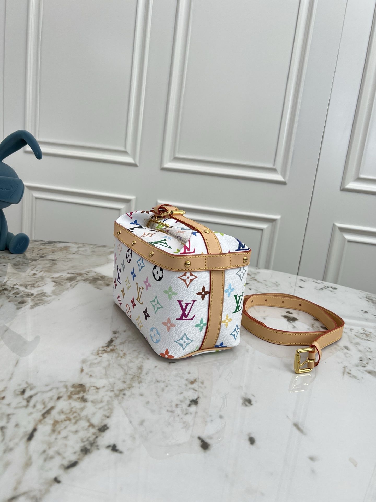Louis Vuitton Cruiser Bag in Monogram Multicolore Canvas - Image 2