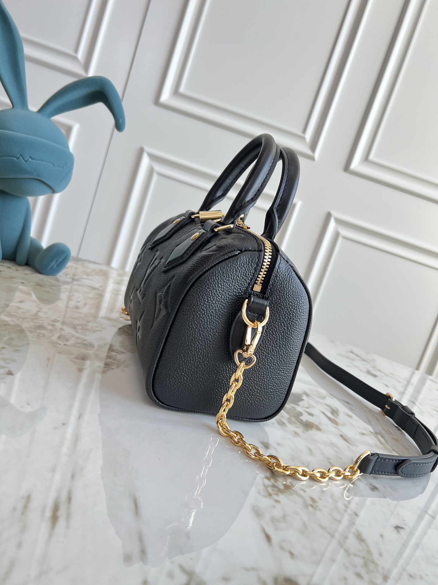 Louis Vuitton Speedy Bandoulière 20 Handbag in Monogram Empreinte Leather - Image 2