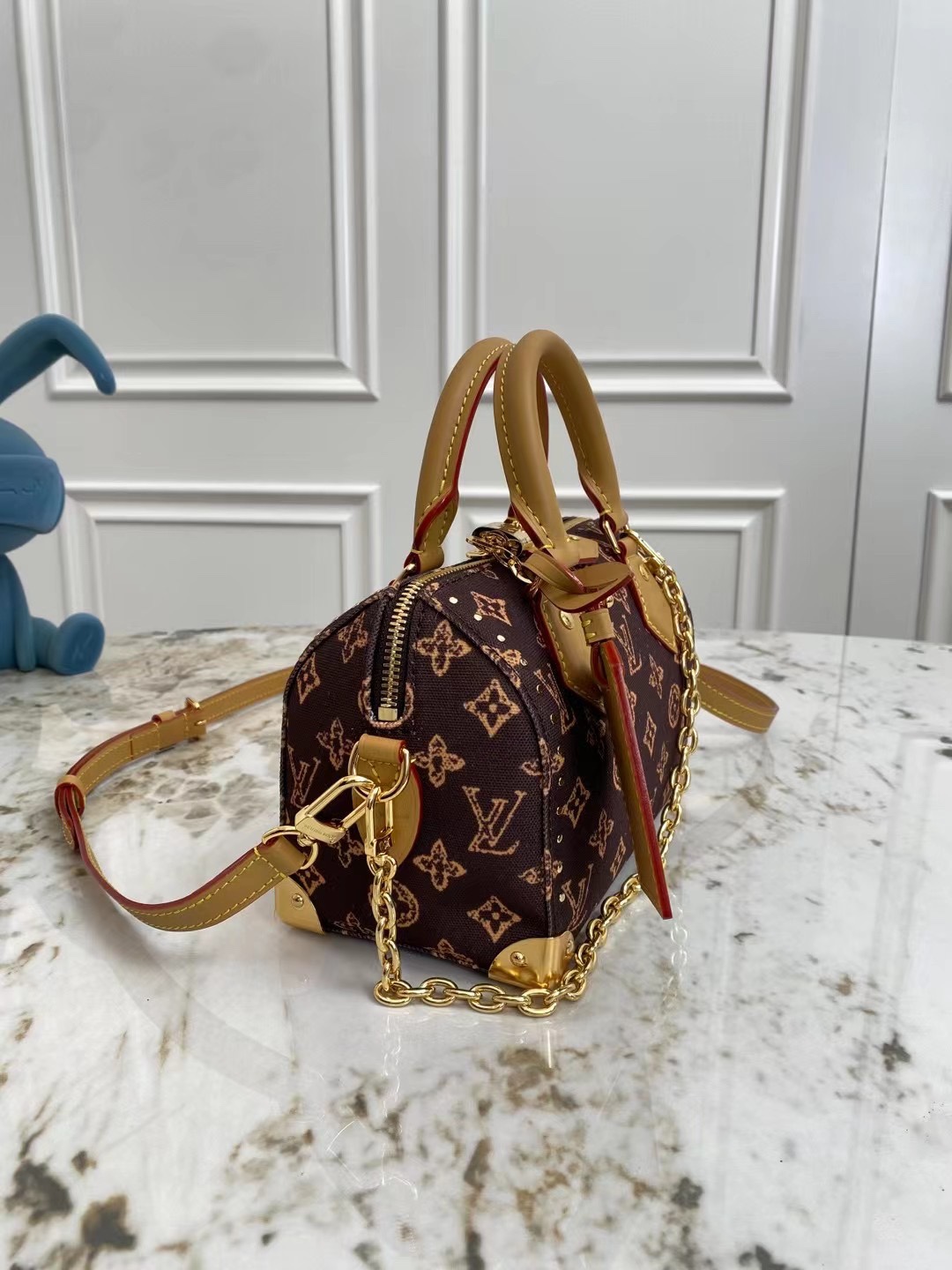 Louis Vuitton M28102 Canvas Handbag - Image 2