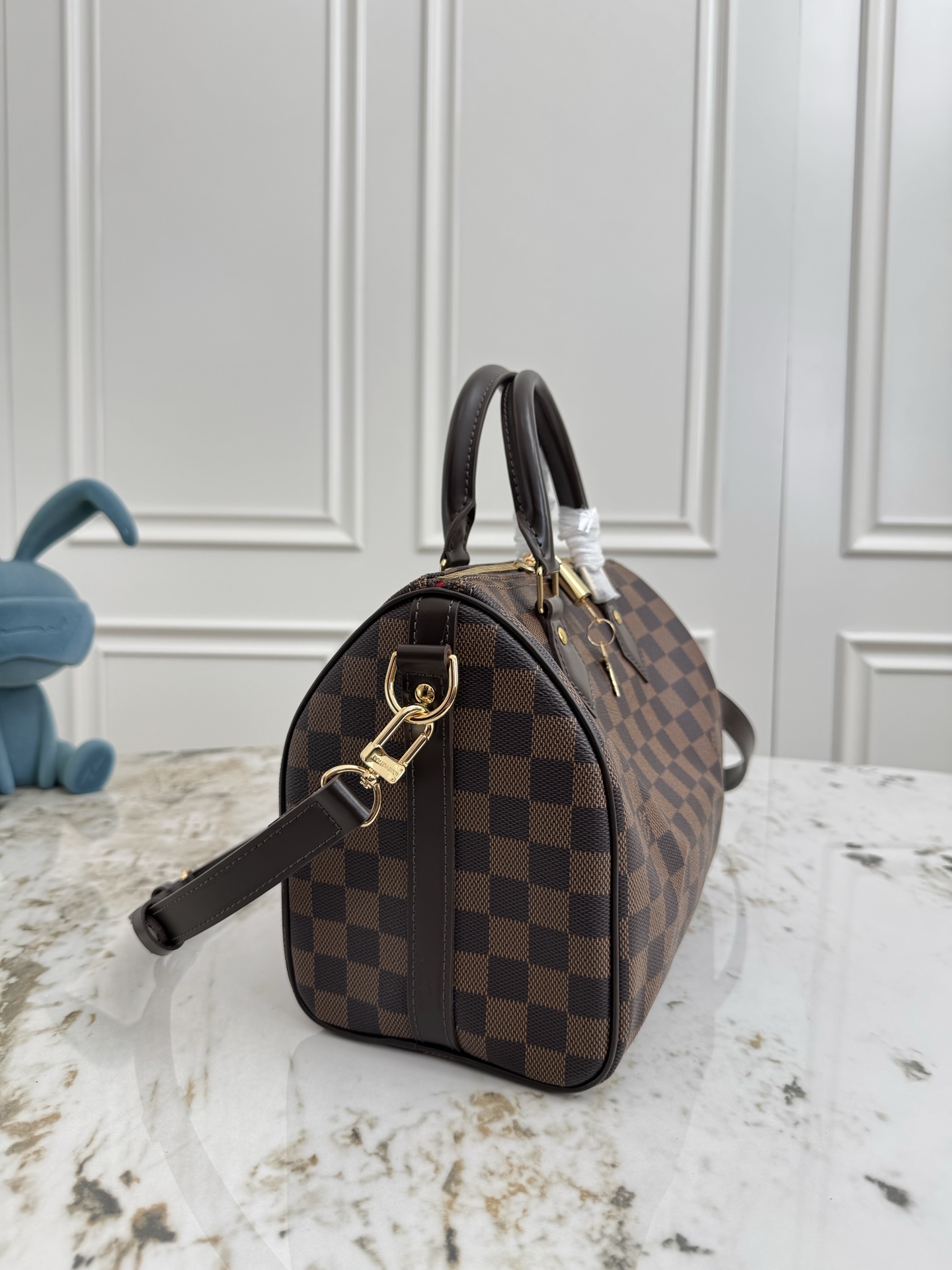 Louis Vuitton Speedy Bandouliere 25 Handbag in Damier Ebene Canvas - Image 2