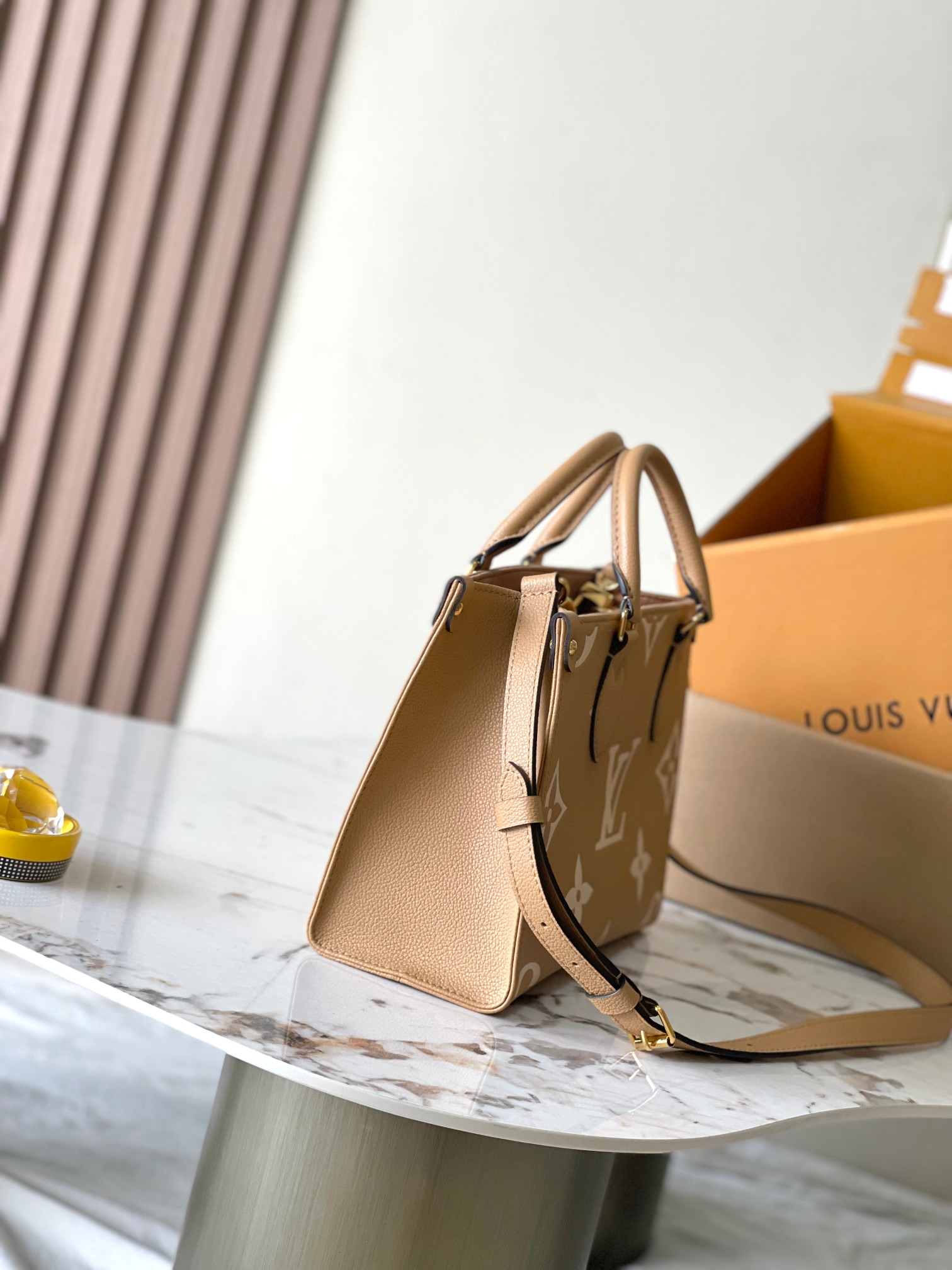 Louis Vuitton OnTheGo Small Tote Bag, Model M12513 - Image 2