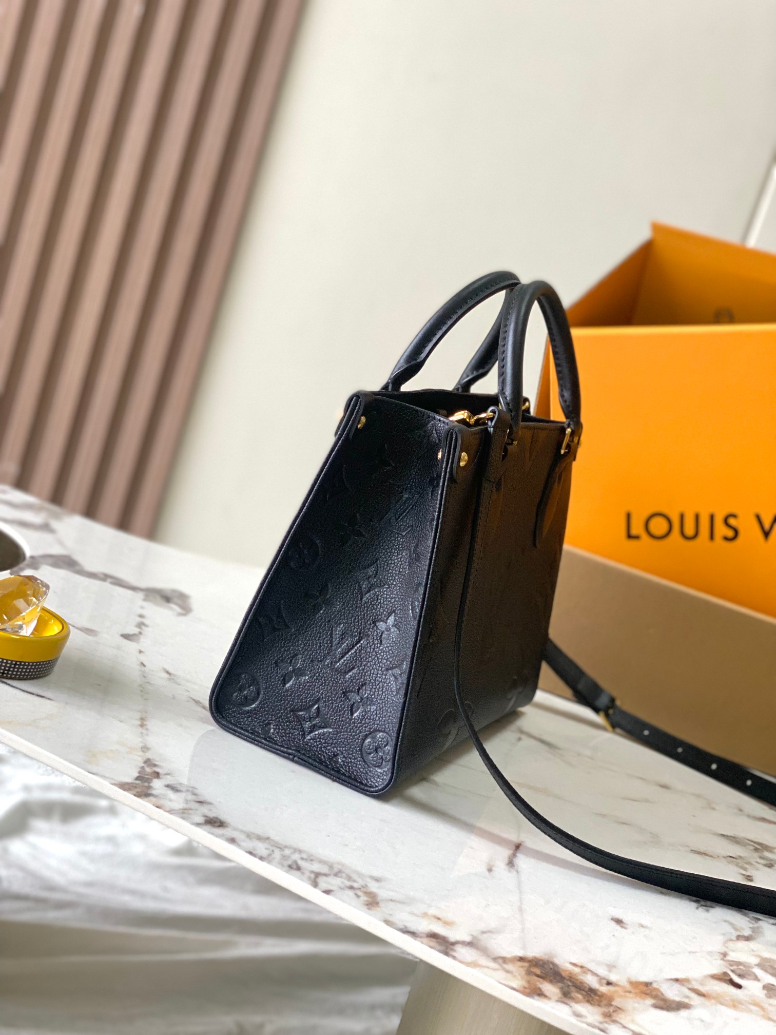 Louis Vuitton OnTheGo Small Handbag M45653 - Image 2
