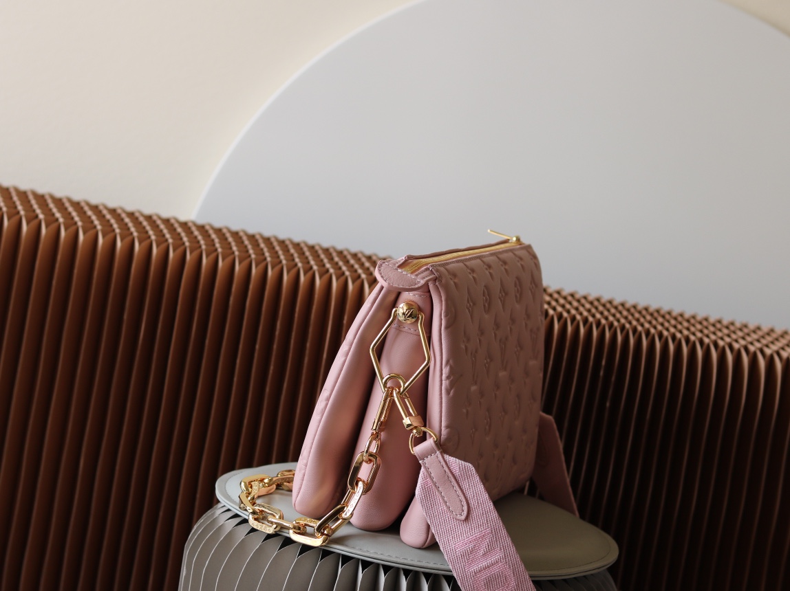 Louis Vuitton Coussin Small Shoulder Bag in Black - Image 2