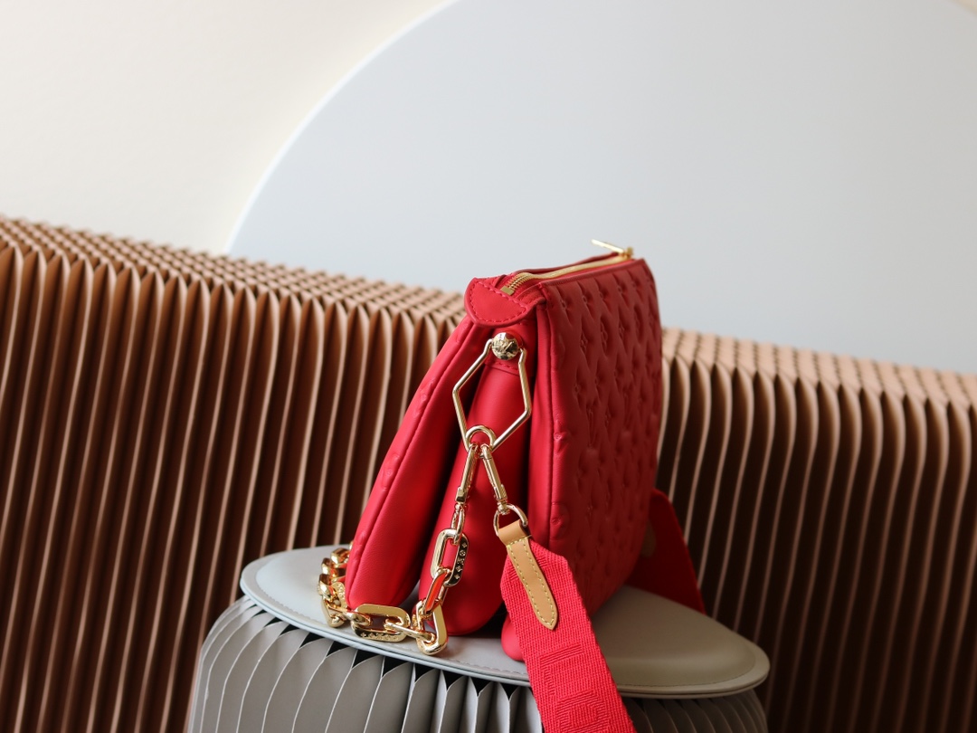 Louis Vuitton Coussin Small Lambskin Shoulder Bag M57790 - Image 2