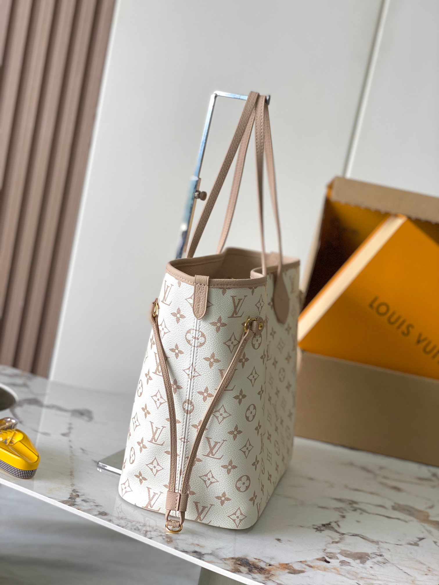 Louis Vuitton Neverfull Inside Out Medium Tote Bag M25665 - Image 2