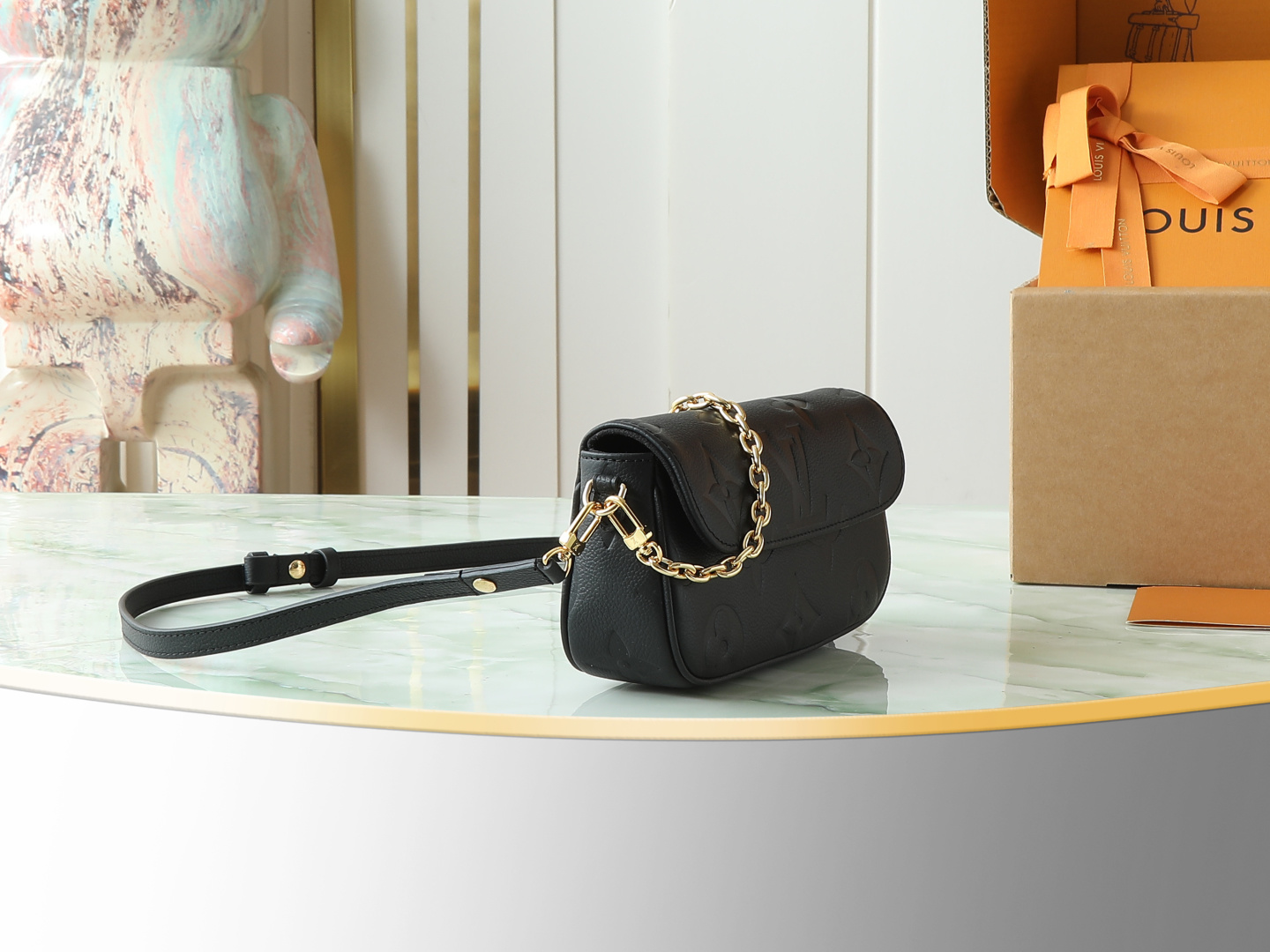 Louis Vuitton Ivy Wallet On Chain Crossbody Bag in Monogram Canvas - Image 2