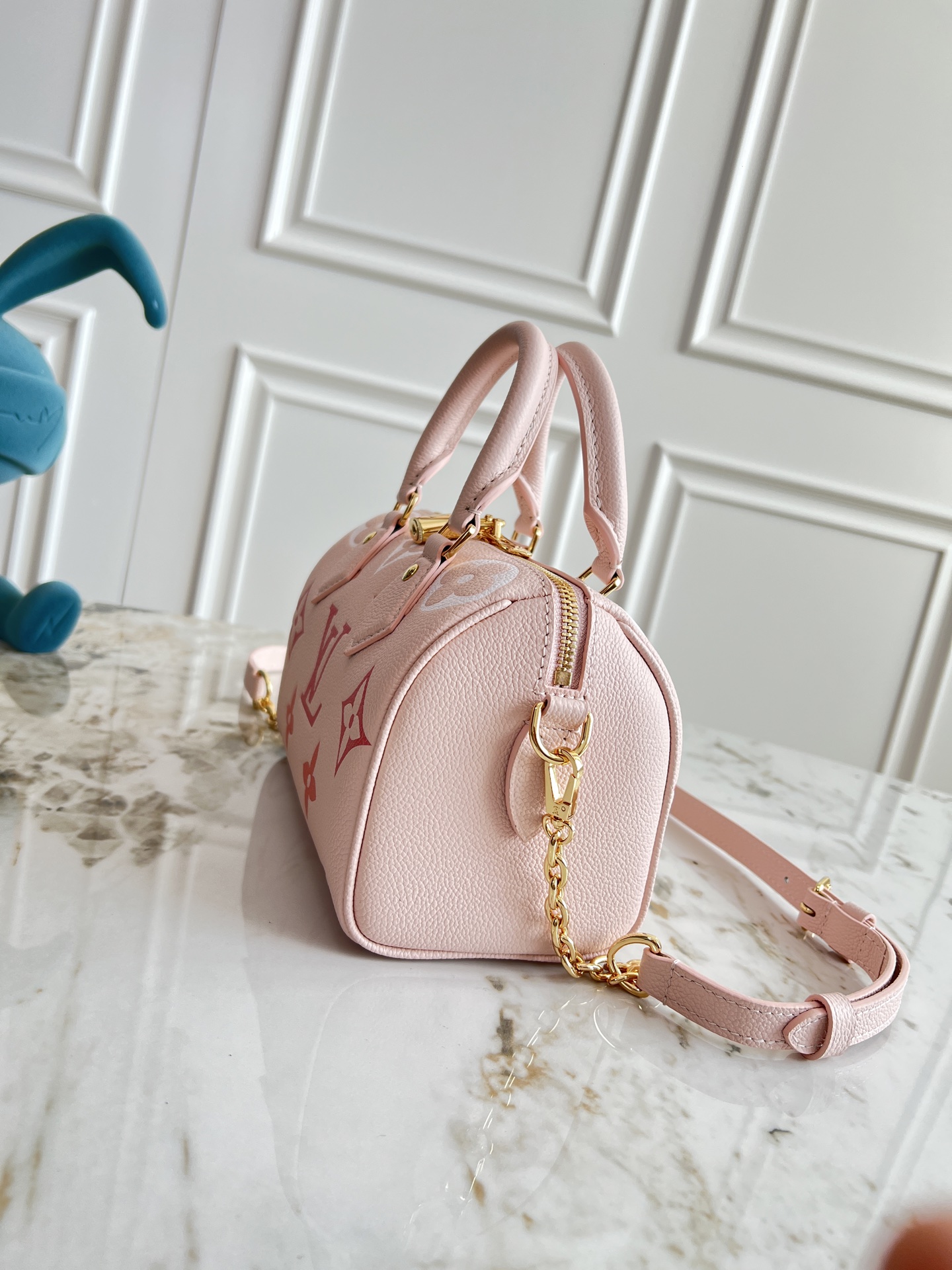 Louis Vuitton Speedy Bandoulière 20 Monogram Empreinte Leather Crossbody Bag - Image 2