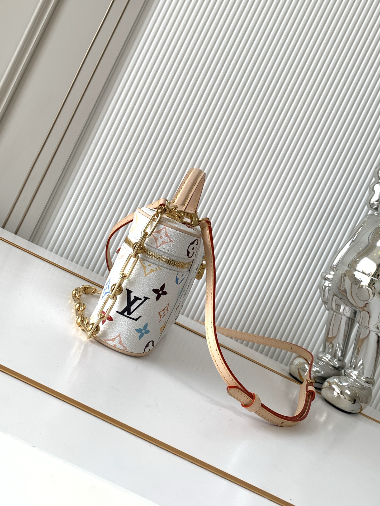 Louis Vuitton Vanity Pouch M13662 White Multicolor Monogram - Image 2