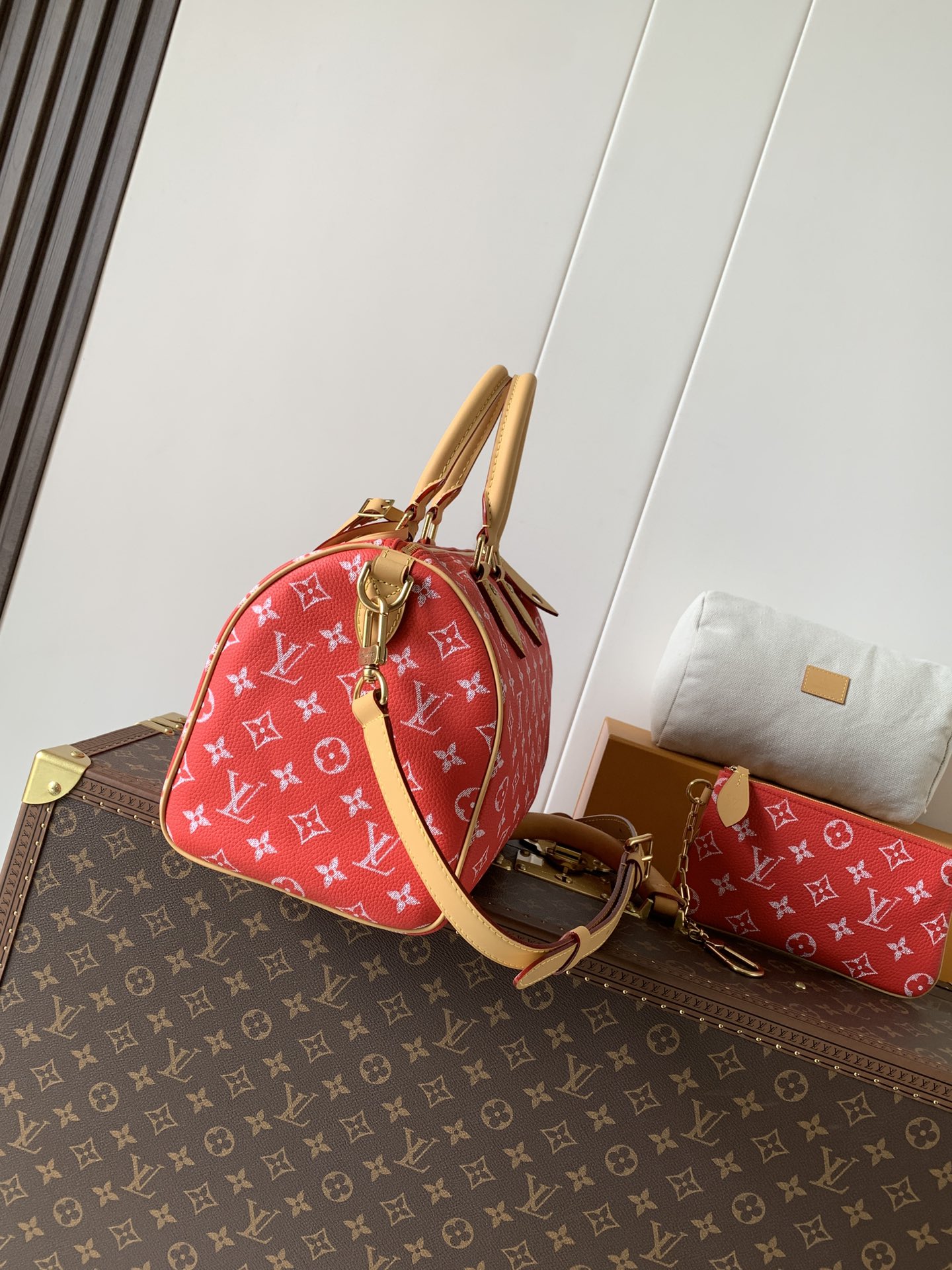 Louis Vuitton Speedy P9 Bandouliere 30 Monogram Leather Crossbody Bag - Image 2