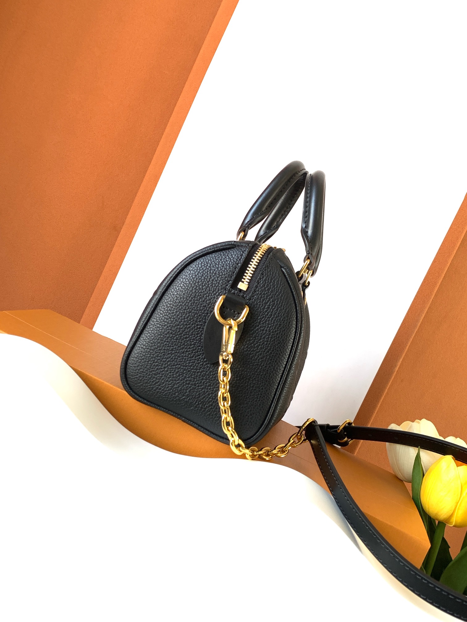 Louis Vuitton Speedy Bandoulière 20 Crossbody Bag - Image 2