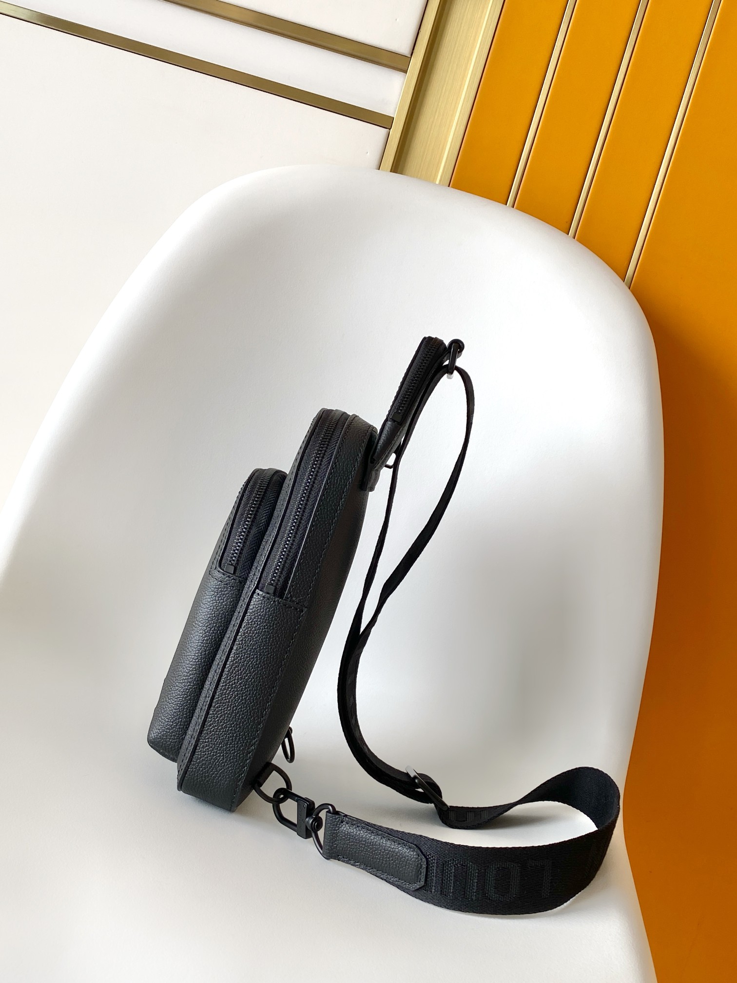 Louis Vuitton Avenue Sling Bag PM - Image 2
