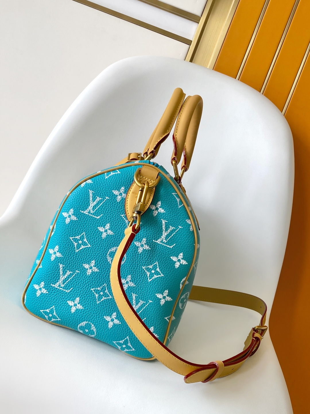 Speedy P9 Bandouliere 30 Monogram Leather Crossbody Bag - Image 2