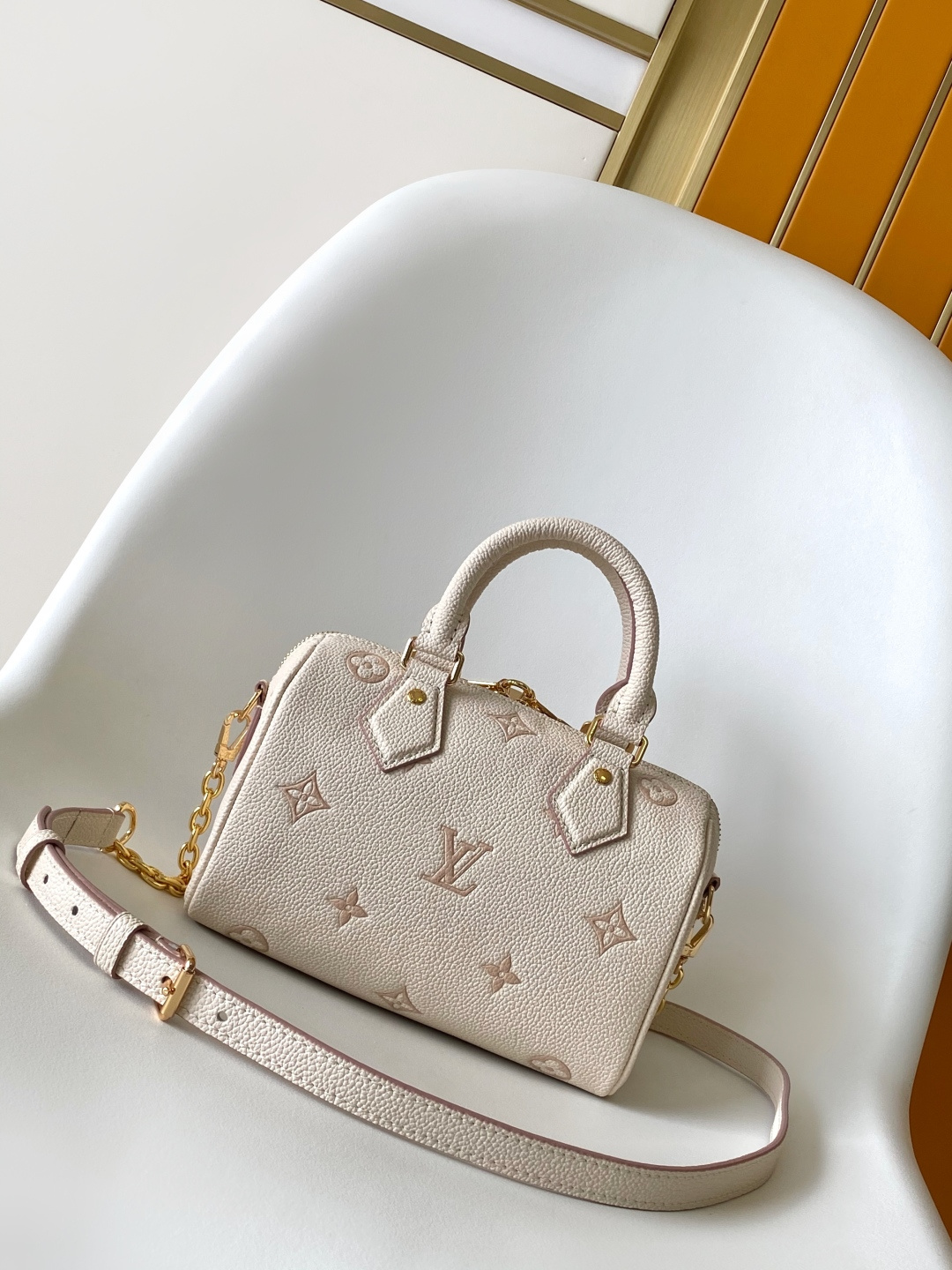 Louis Vuitton Speedy Bandouliere 20 Handbag - Image 2