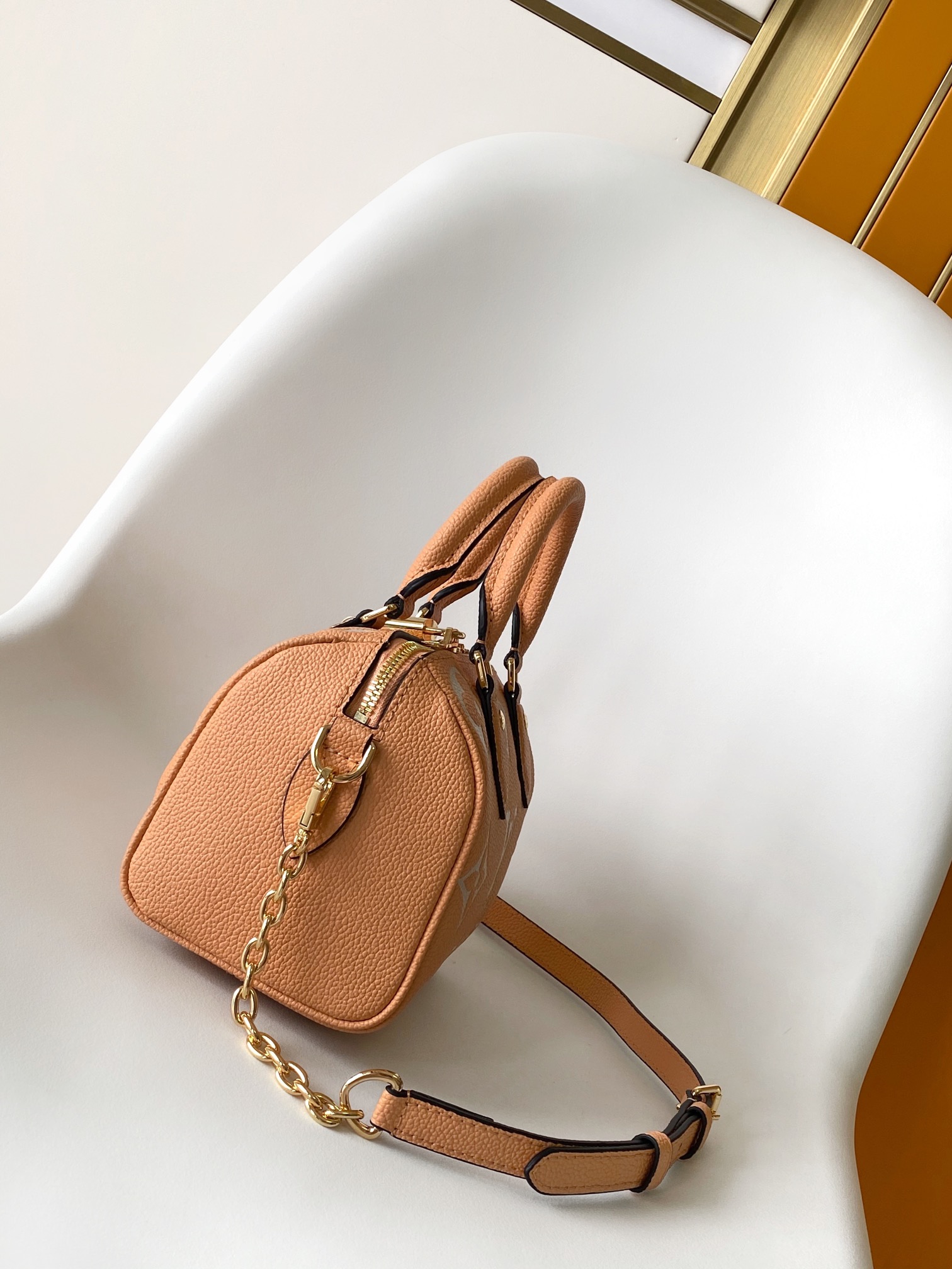 Louis Vuitton Speedy Bandoulière 20 Crossbody Bag in Monogram Empreinte Leather - Image 2