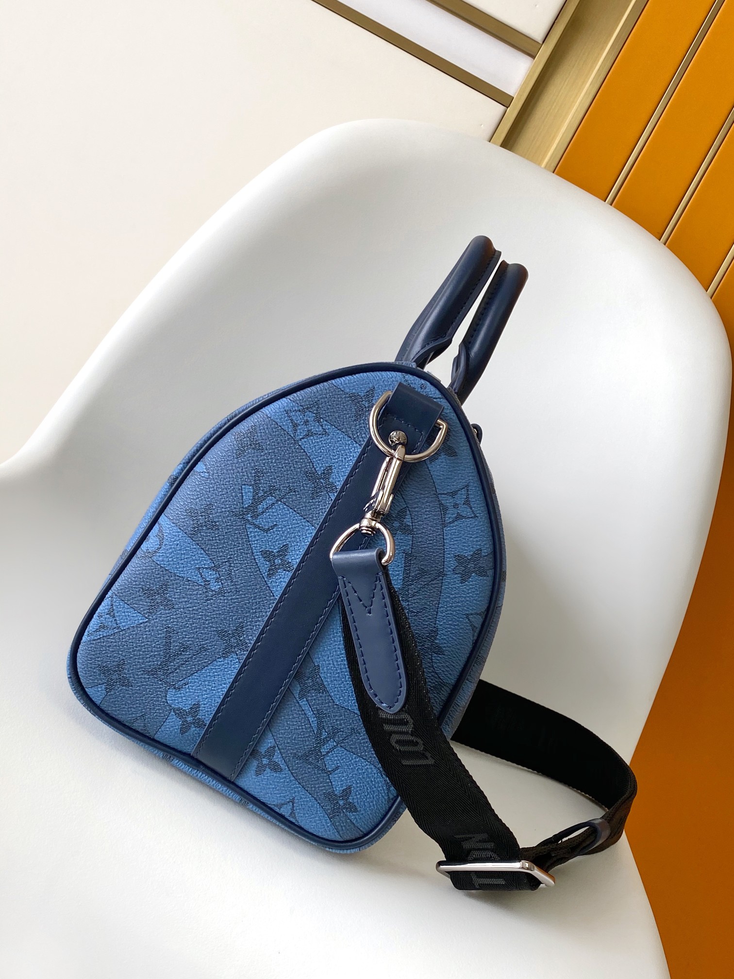 Louis Vuitton Keepall Bandoulière 35 Travel Bag in Monogram Eclipse - Image 2