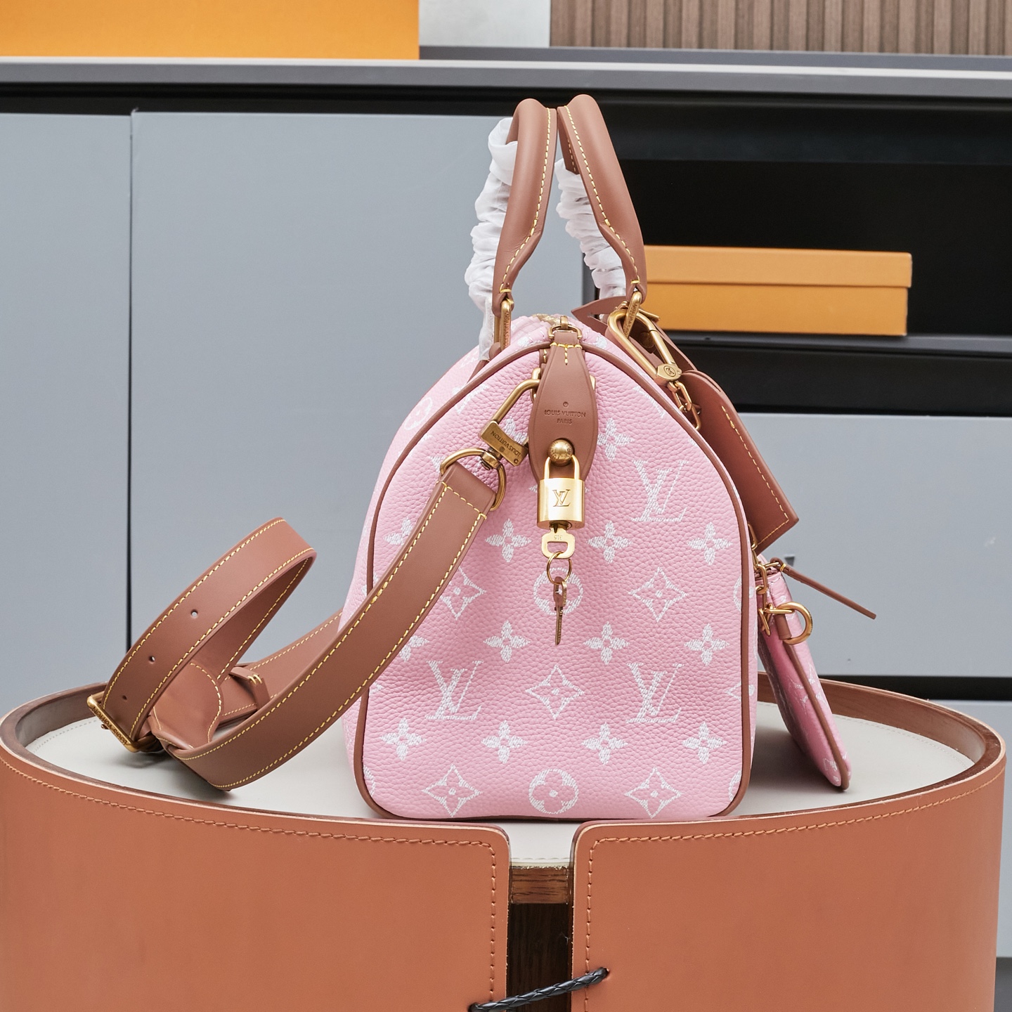 Louis Vuitton Speedy P9 Bandoulière 30 Monogram Leather Handbag - Image 2