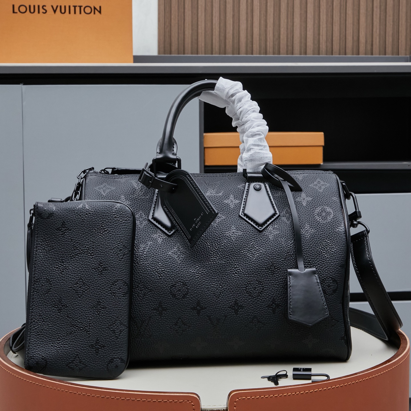Louis Vuitton Speedy P9 Bandoulière 30 Monogram Leather Bag - Image 2