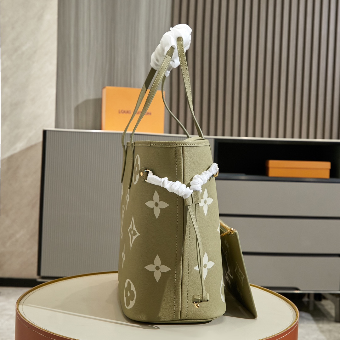 Louis Vuitton Neverfull MM Tote Bag - Image 2