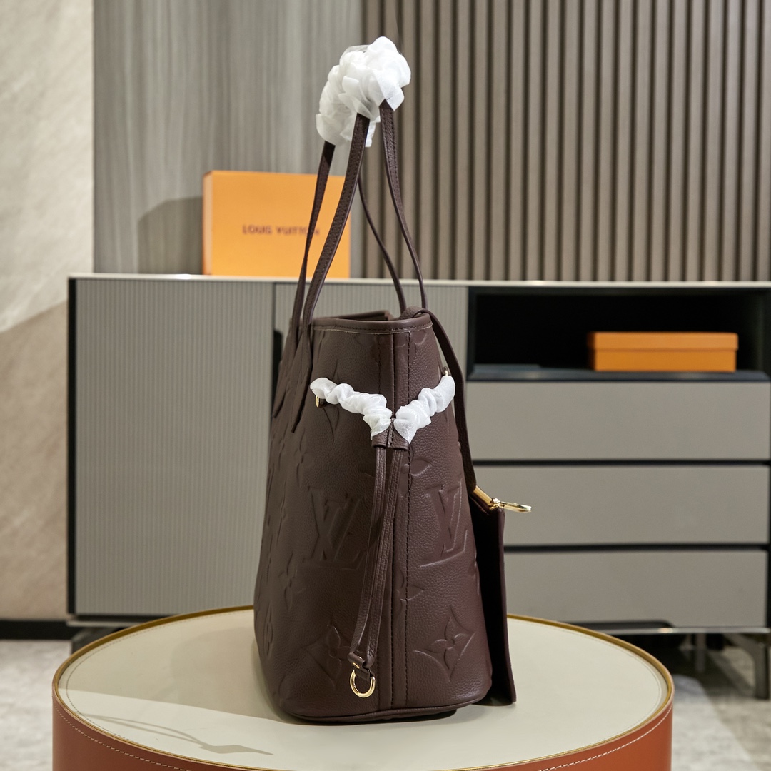 Louis Vuitton Neverfull MM Shopping Tote - Image 2