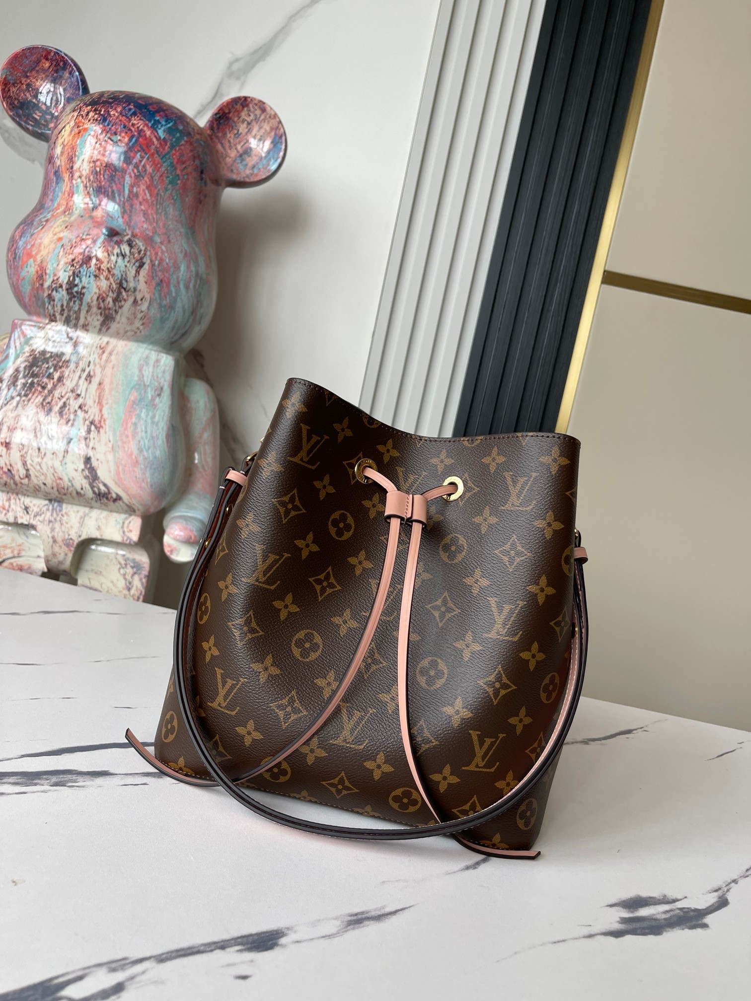 Louis Vuitton NeoNoe Bucket Bag M44022 in Pink Monogram Canvas - Image 2