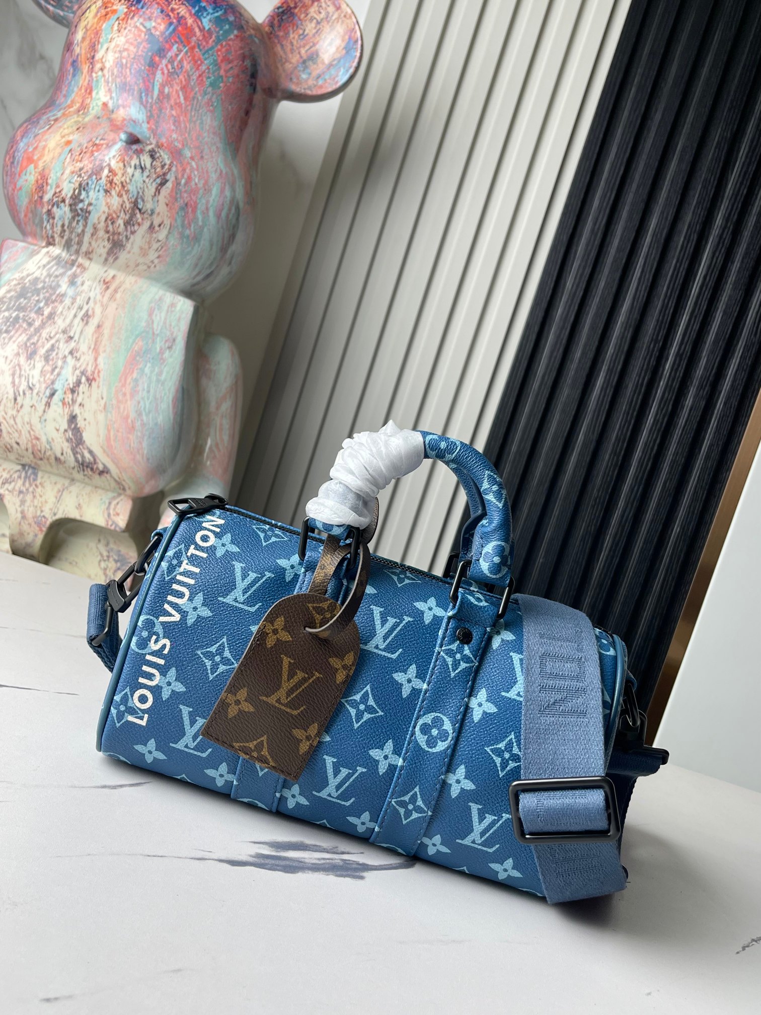 Louis Vuitton Keepall Bandoulière 25 Blue Floral Shoulder Bag - Image 2