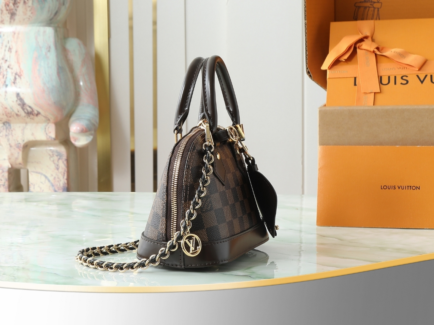 Alma Mini M14339 Leather Chain-Detail Handbag - Image 2