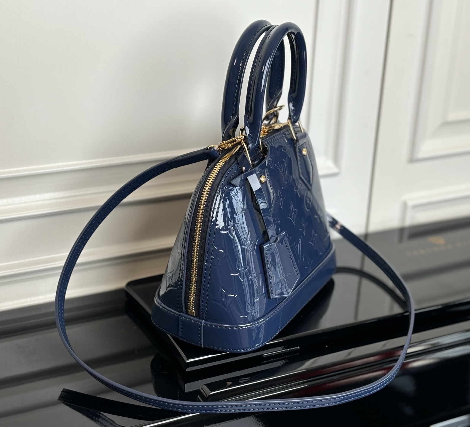 Louis Vuitton Alma BB Epi Leather Crossbody Bag M91606 - Blue with Gold Hardware - Image 2