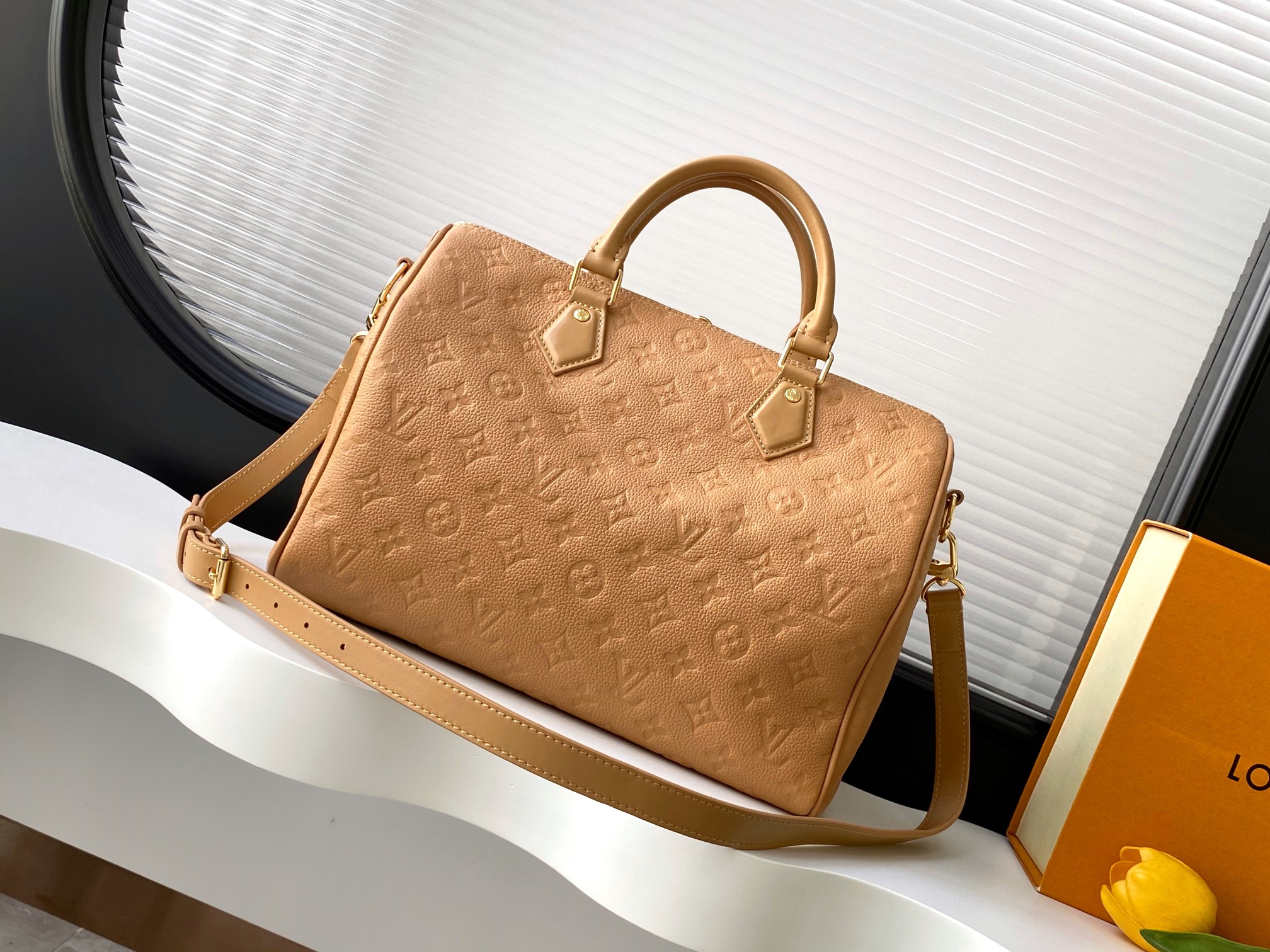 Louis Vuitton Speedy Soft 30 Handbag - Image 2