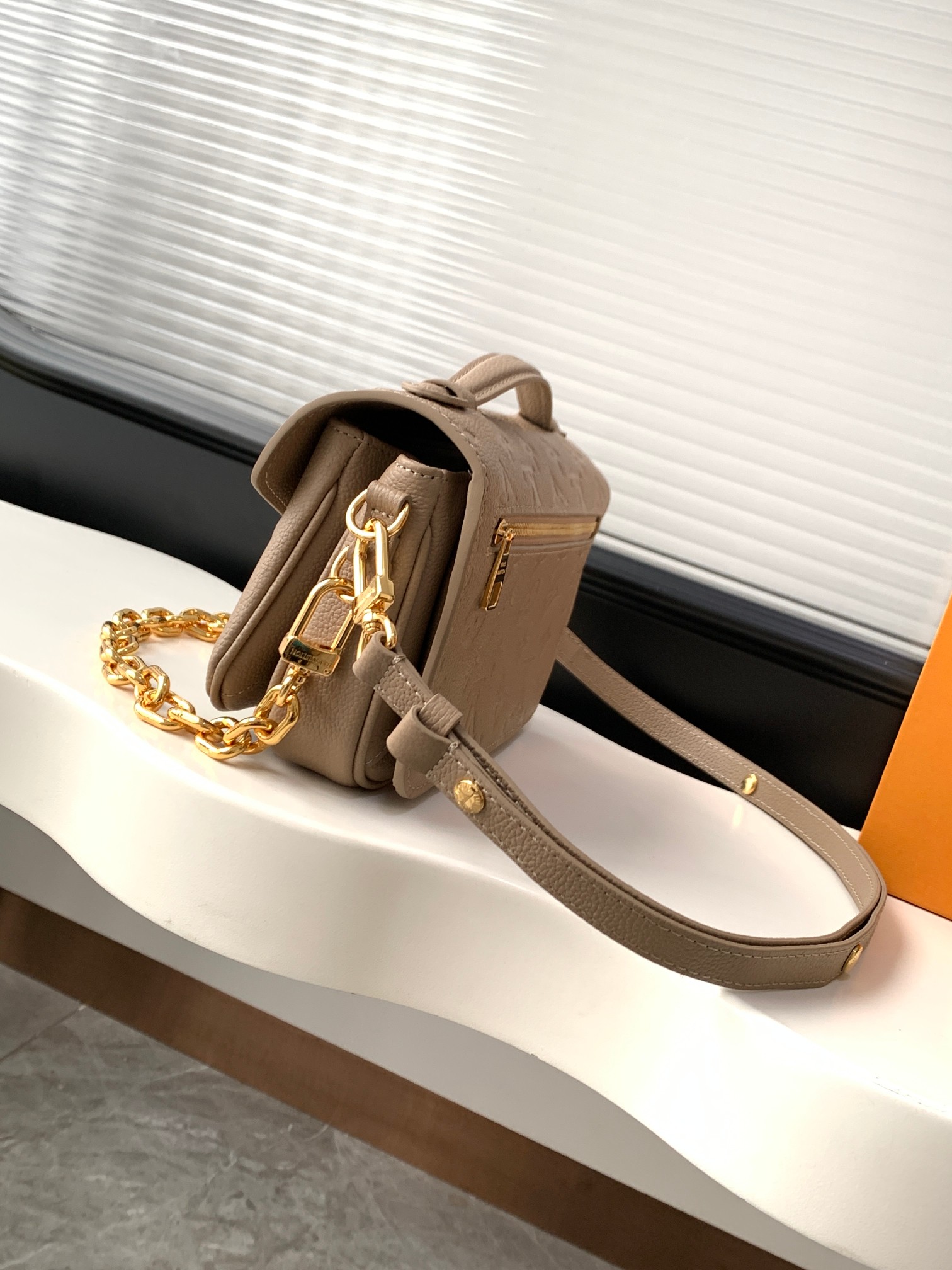Pochette Metis East West Shoulder Bag in Monogram Empreinte Leather - Image 2
