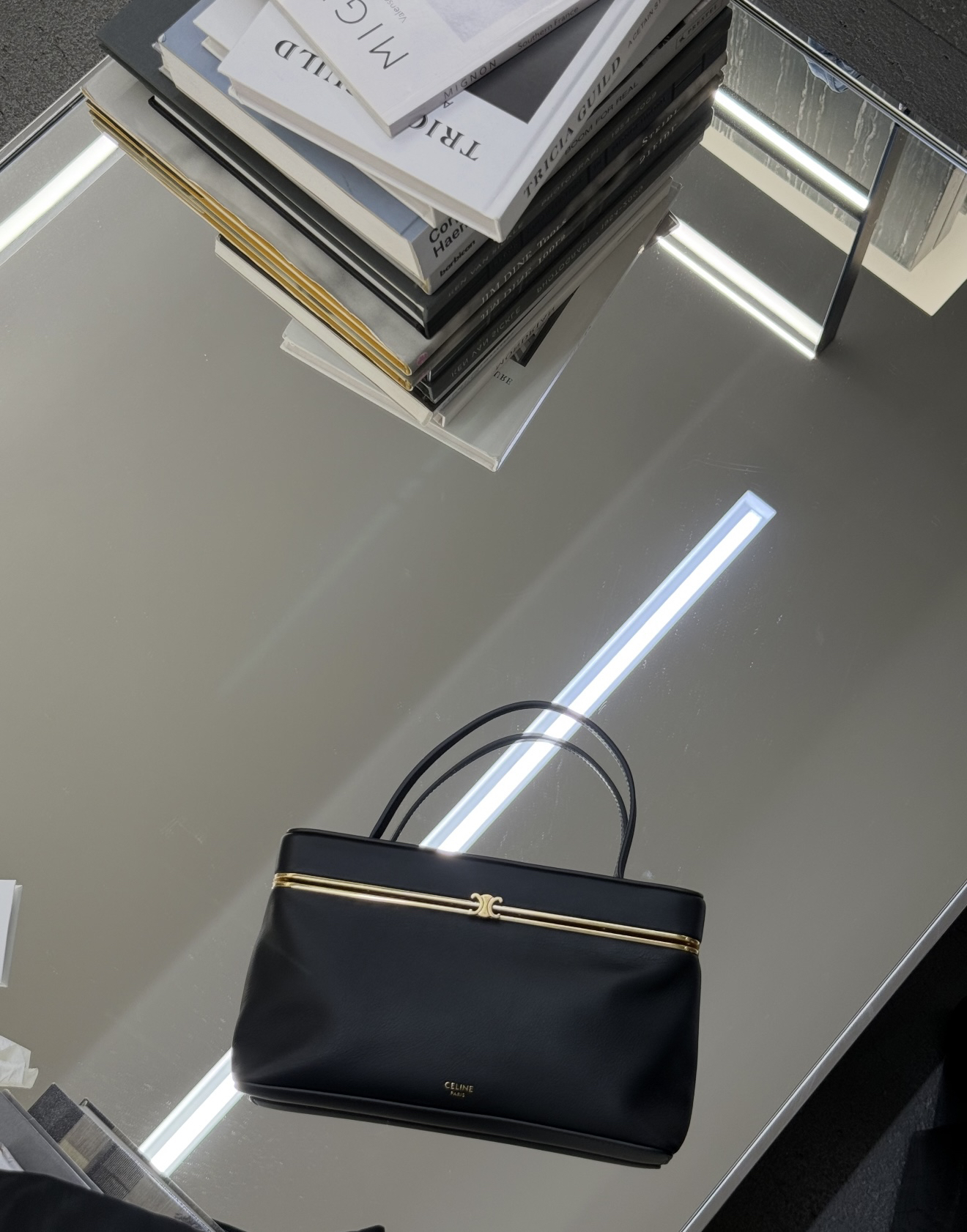 Celine East-West Triome Frame Handbag - Image 2