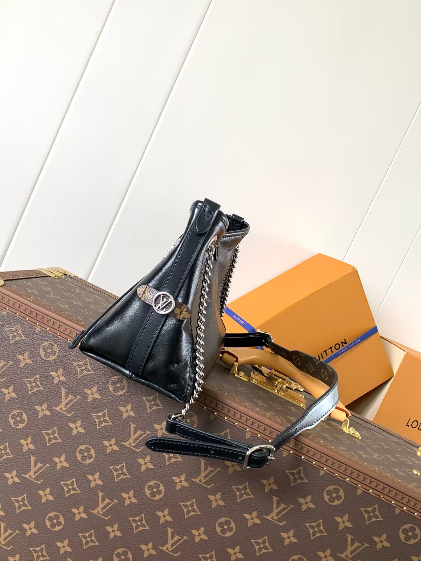 Louis Vuitton CarryAll BB Handbag M12888 - Image 2