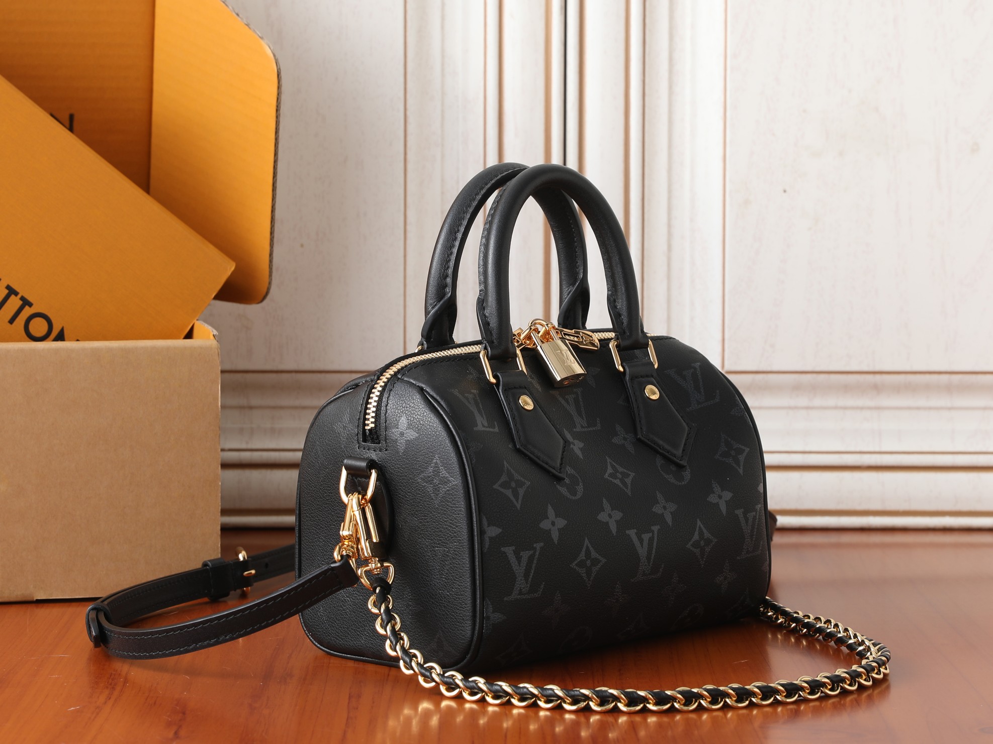 Louis Vuitton Speedy Bandoulière 20 Handbag in Monogram Ink - Image 2