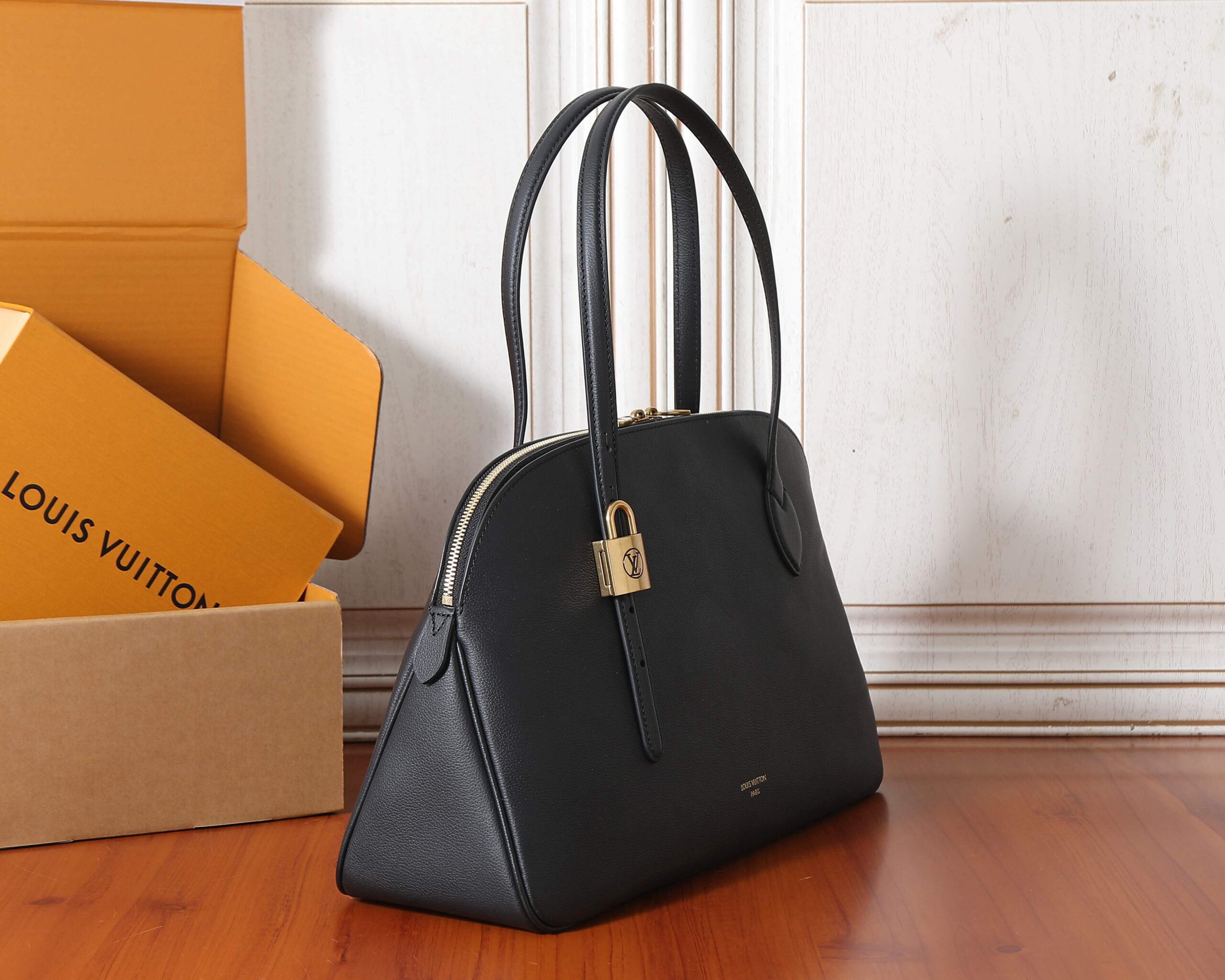 Low Key Duffle Tote - Image 2