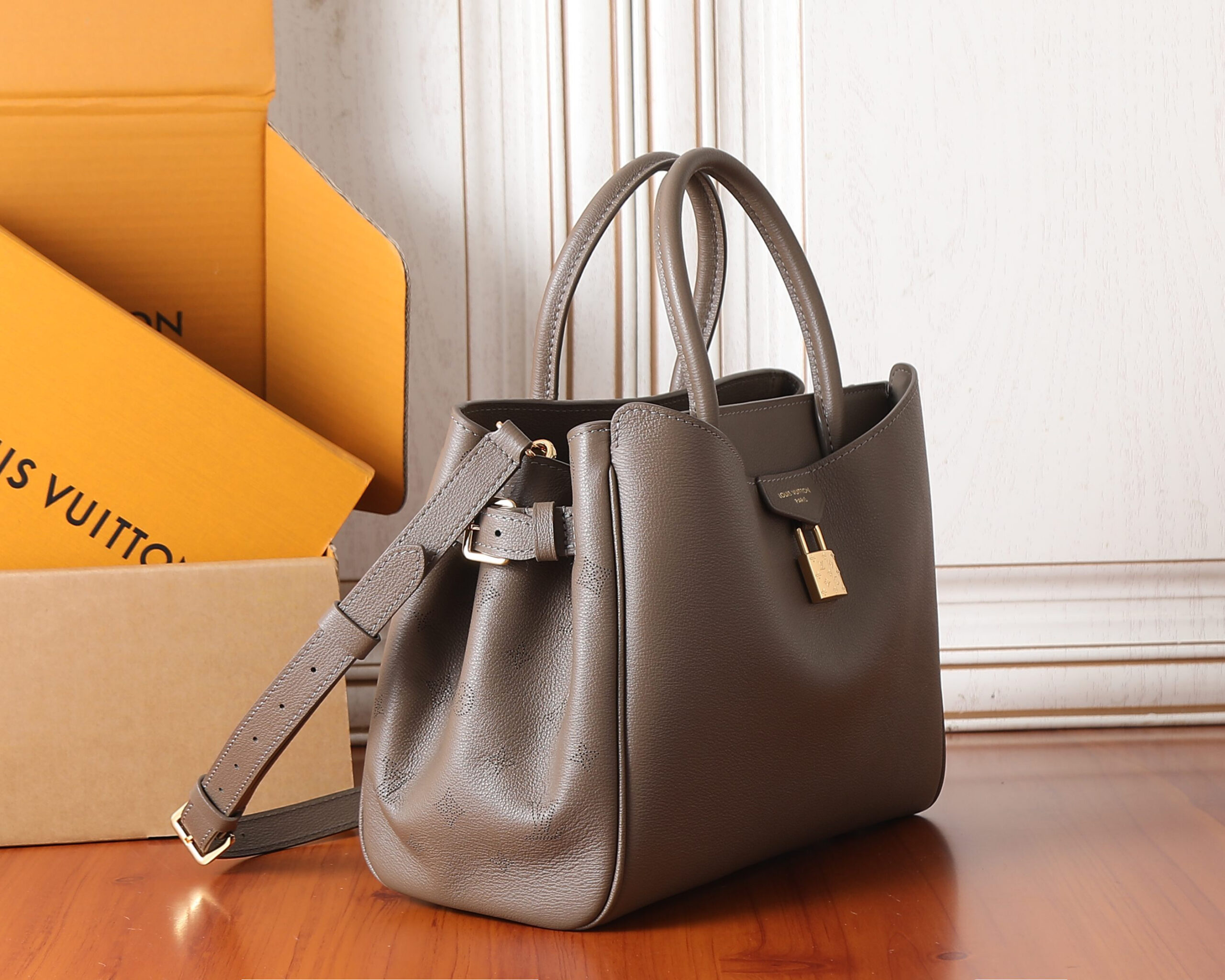 Louis Vuitton Vendôme PM Handbag M27040 - Image 2