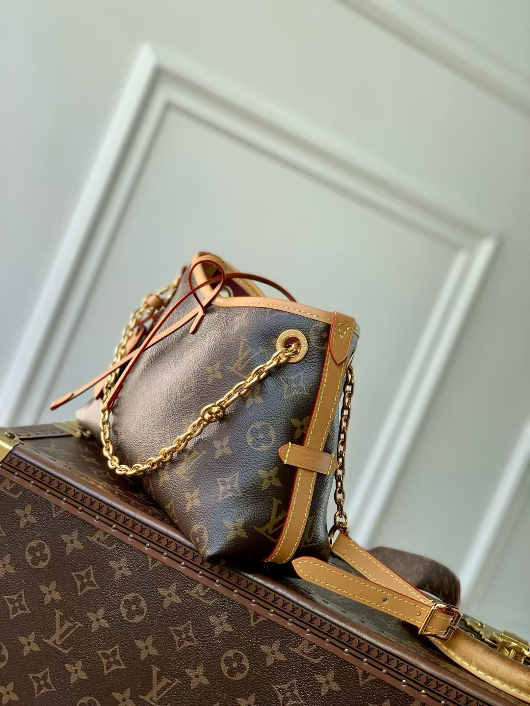 Louis Vuitton CarryAll BB Monogram Handbag - Image 2
