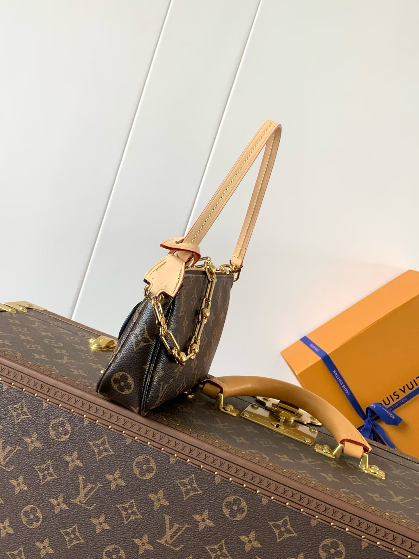 Louis Vuitton x Takashi Murakami Pochette Accessoires M13440 - Image 2