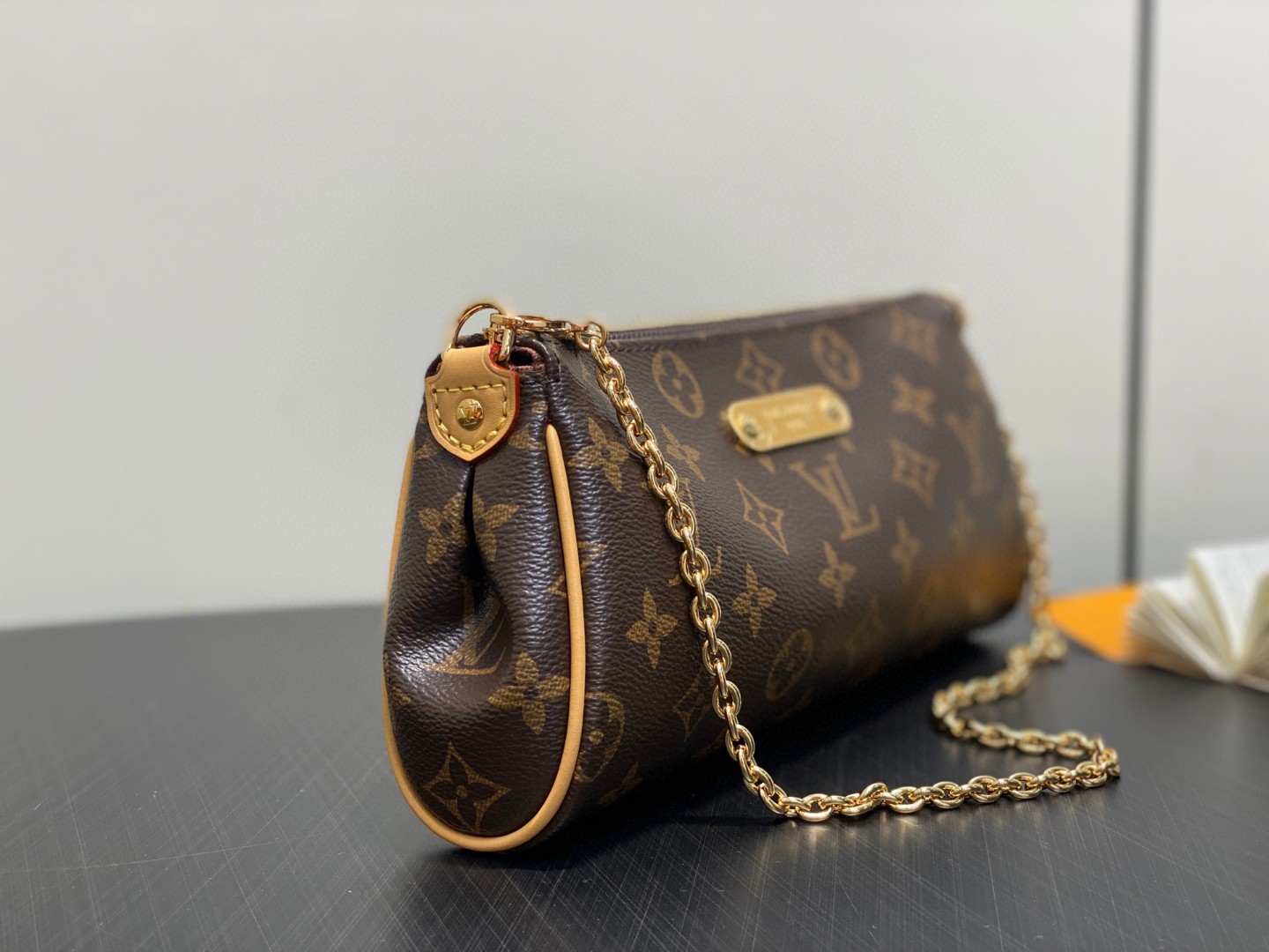 Louis Vuitton Pochette Eva Monogram Shoulder Bag M13567 - Image 2