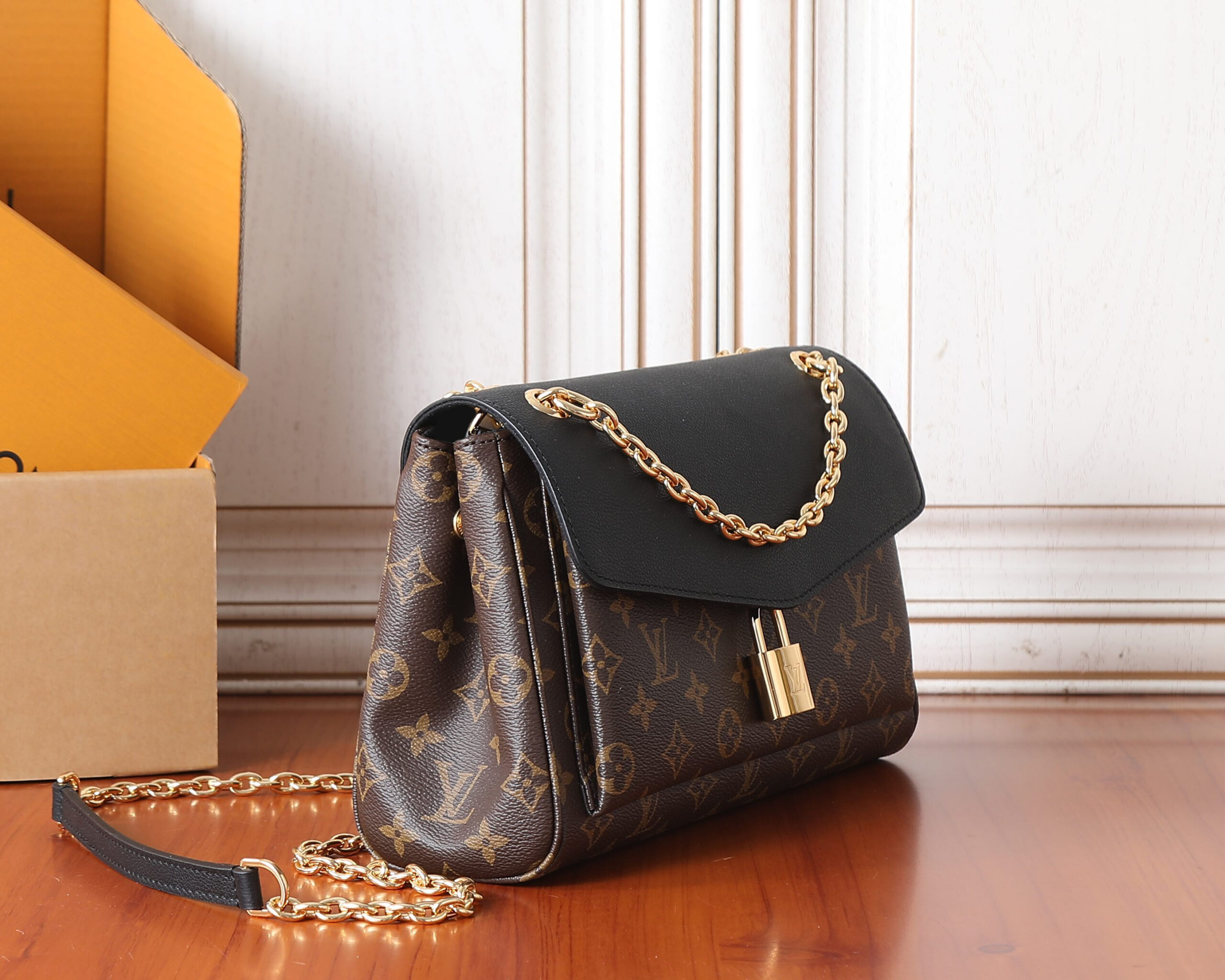Louis Vuitton Saint-Germain BB Monogram Black Handbag M26285 - Image 2