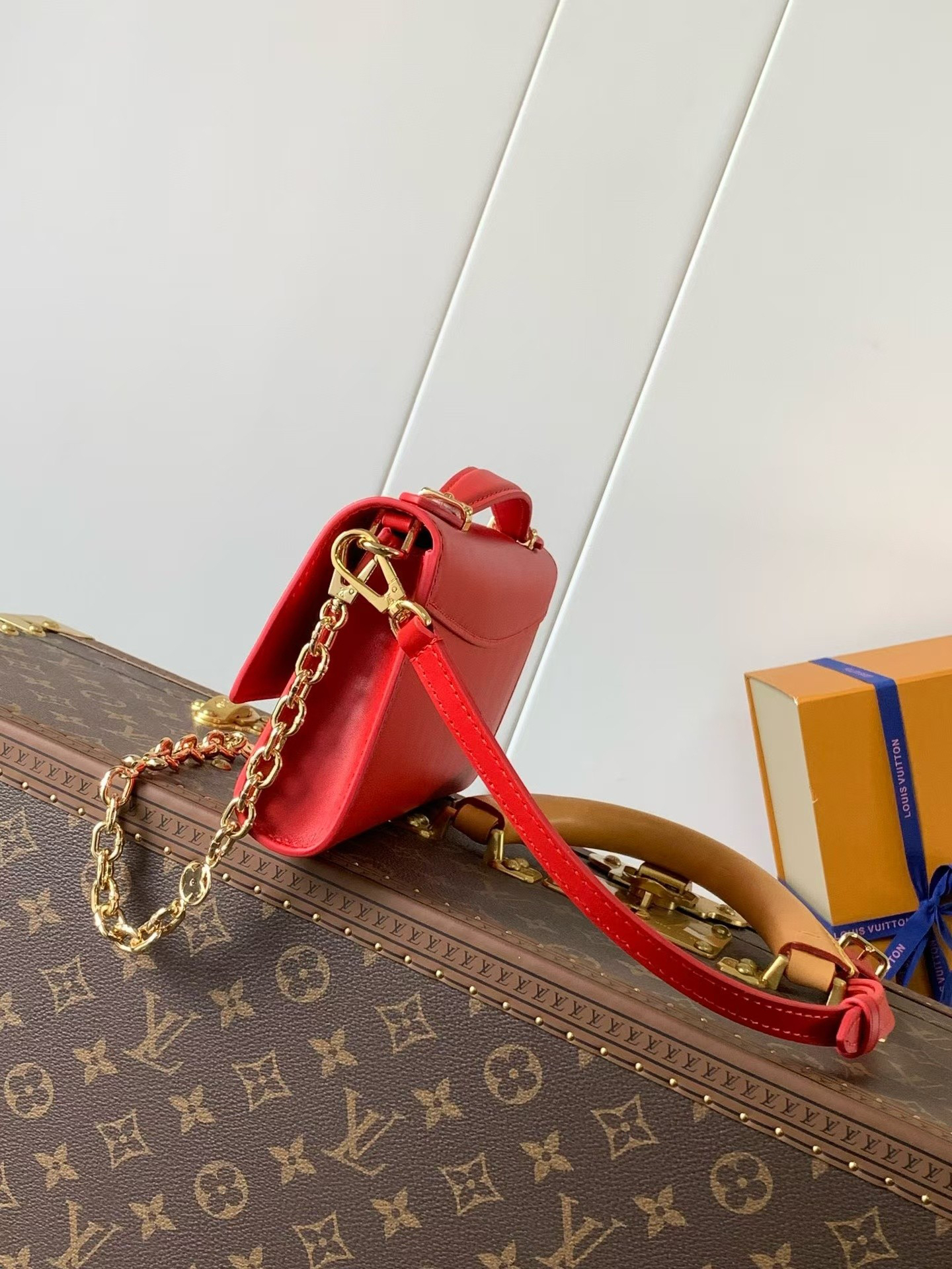 Wallet On Chain Capucines Crossbody Bag - Image 2