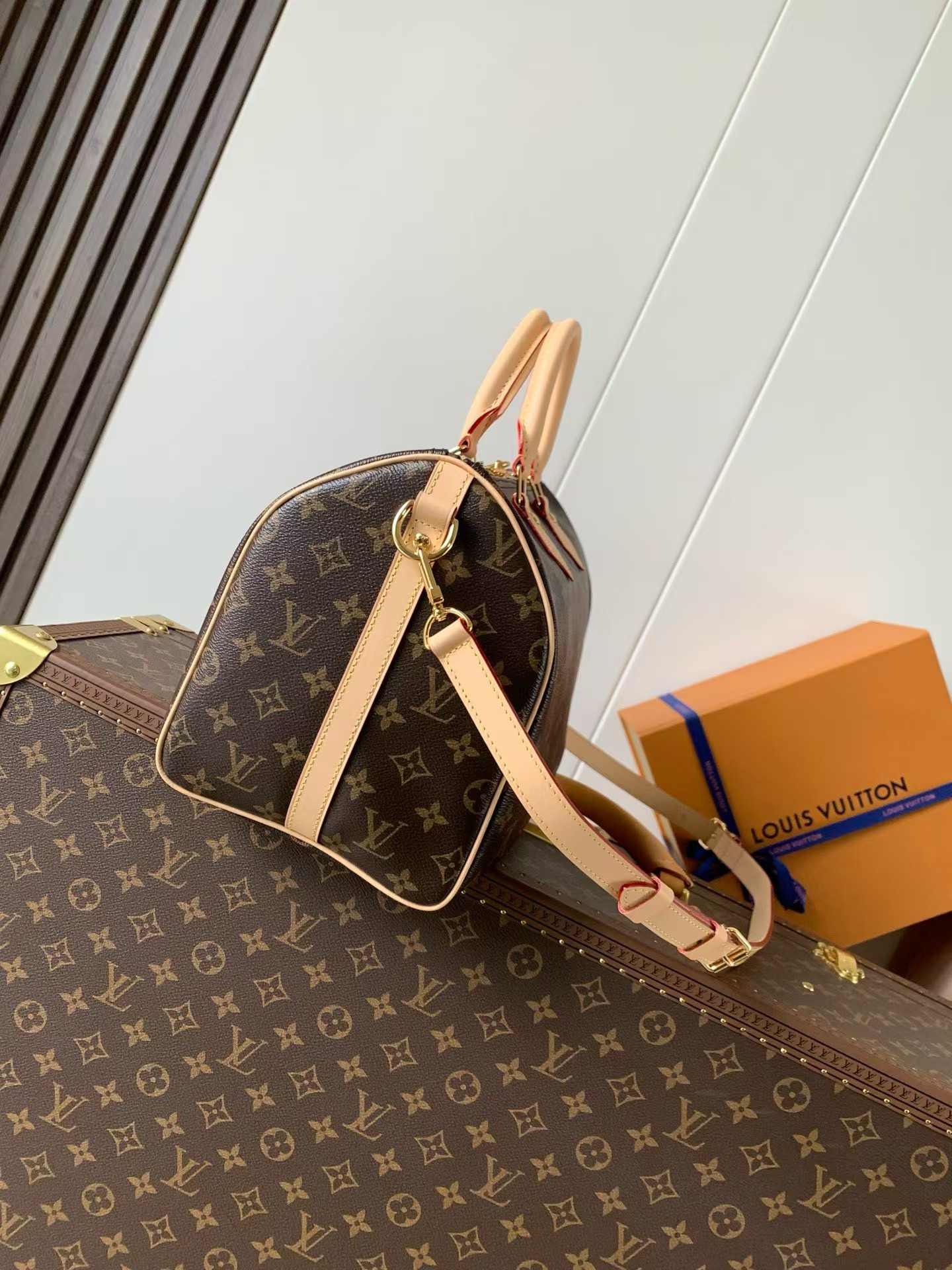 Louis Vuitton Speedy Bandouliere 30 Handbag - Image 2